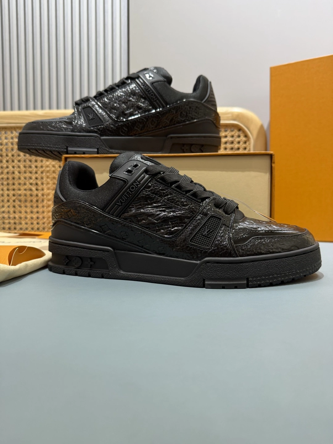 OOBB-- 8V 1AHTA3 Trainer Calfskin item:E-X430L0310B