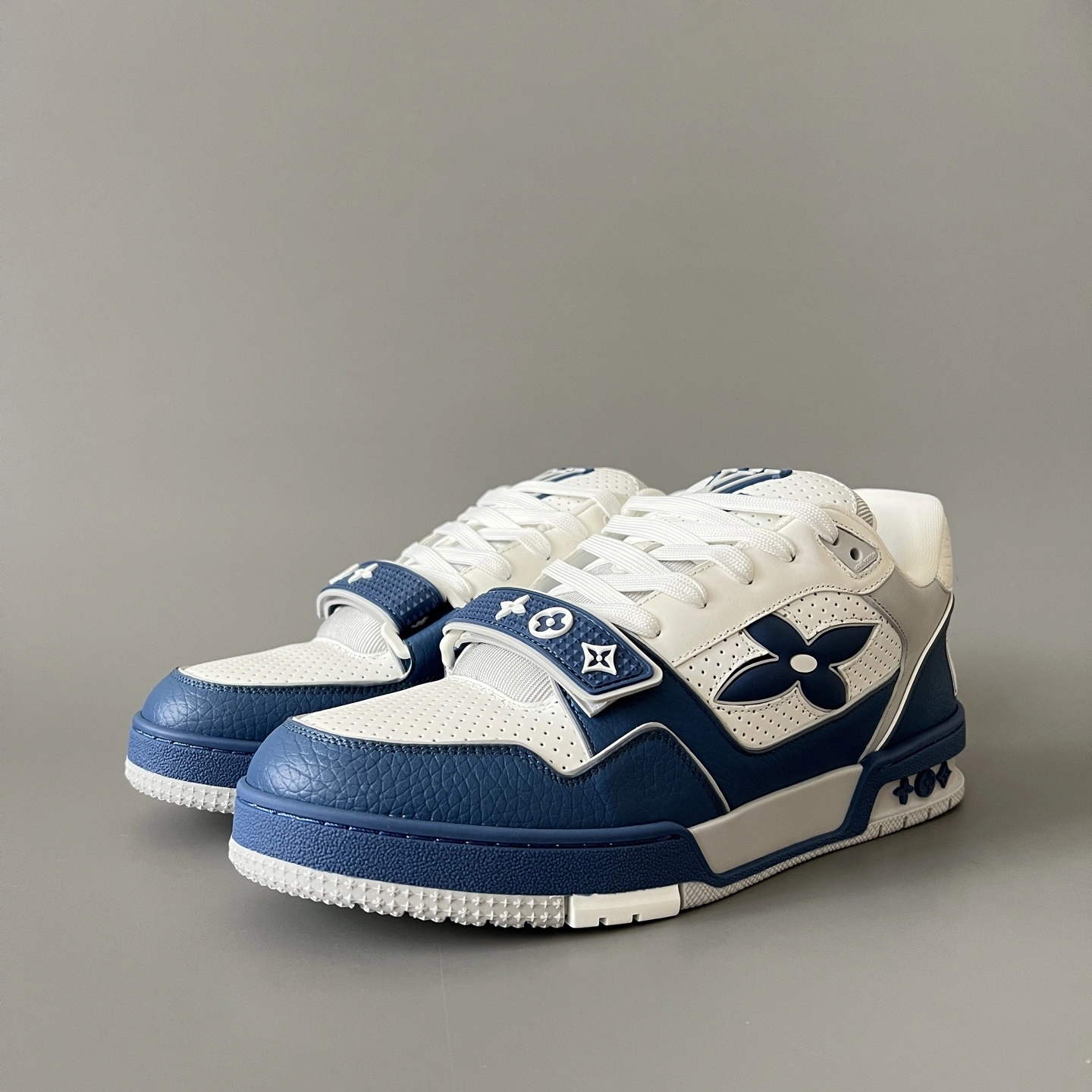 OOBB-- 8V 1AHTBP cowhide item:E-X300H0623