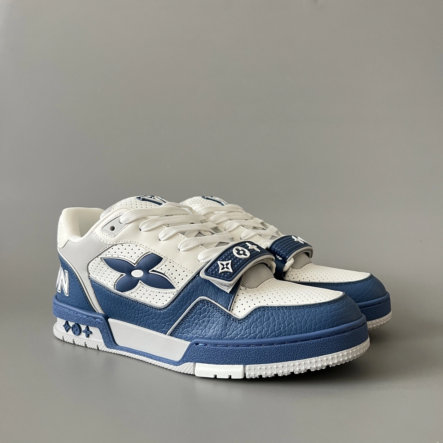 OOBB-- 8V 1AHTBP cowhide item:E-X300H0623