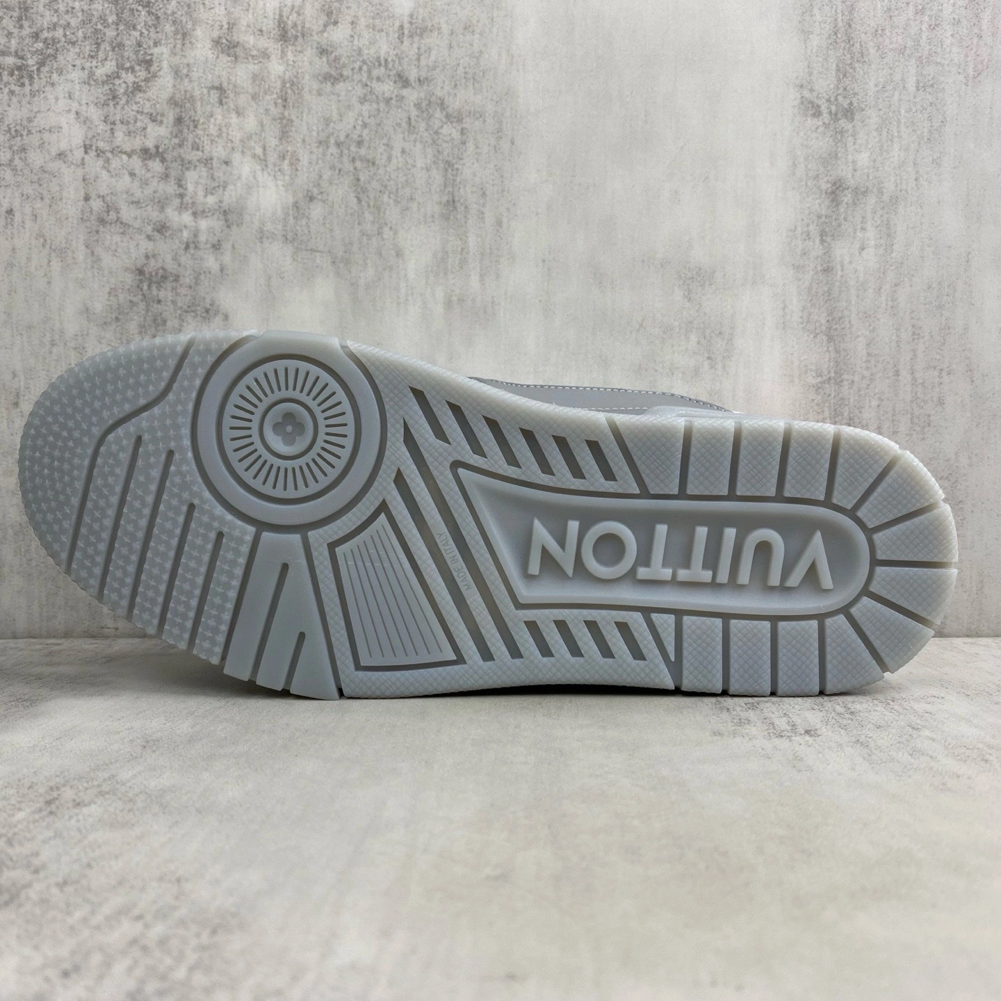 OOBB-- 8V 1AHTI9 item:E-X541H0176