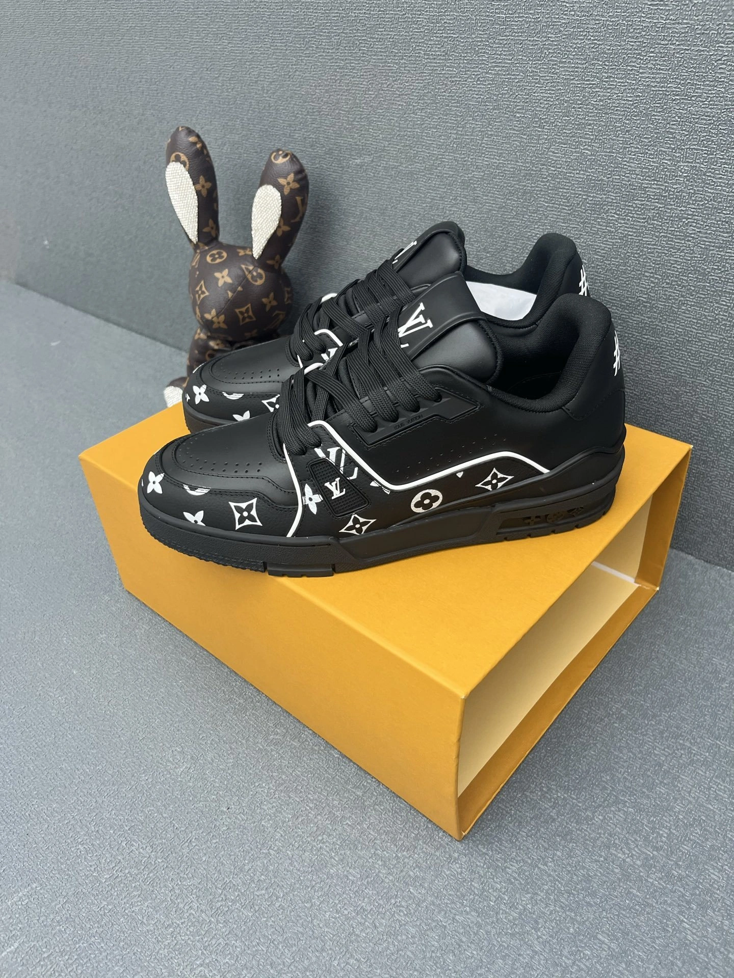 OOBB-- 8V 1AHTO0 calfskin item:E-X430E2522Y