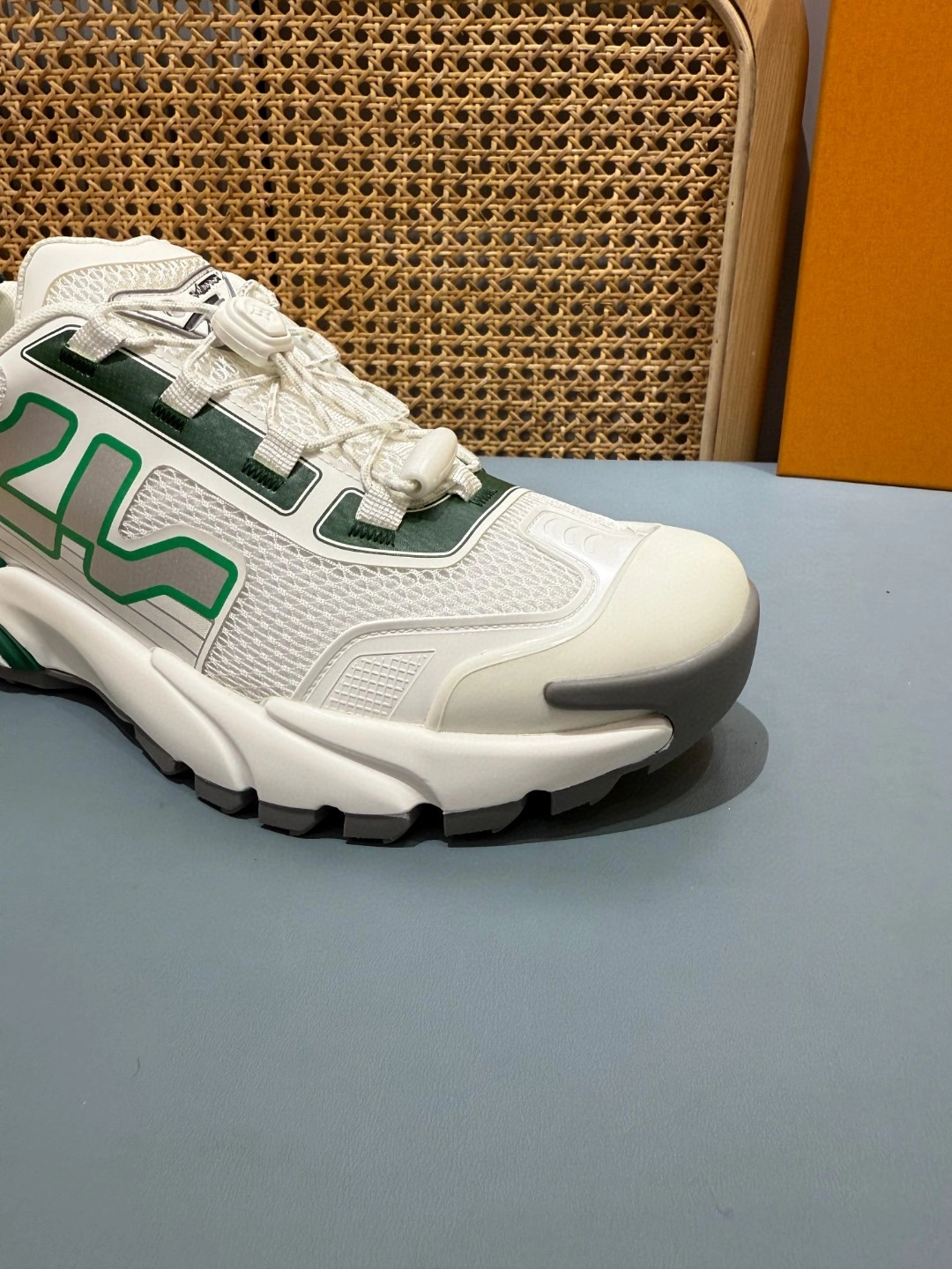 OOBB-- 8V 1AHTVV Runner Tatic Thick soles：4CM item:E-X430F0605