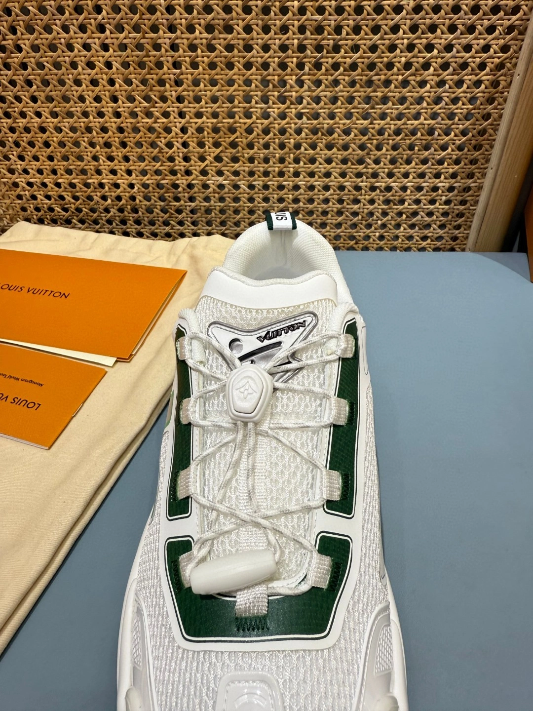 OOBB-- 8V 1AHTVV Runner Tatic Thick soles：4CM item:E-X430F0605