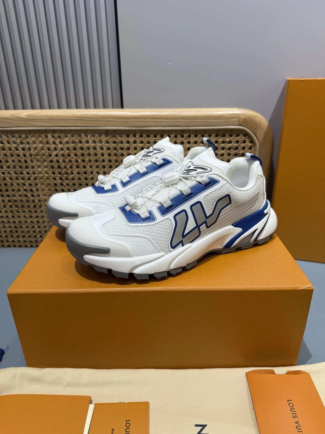 OOBB-- 8V 1AHTWP Runner Tatic Thick soles：4CM item:E-X430F0606