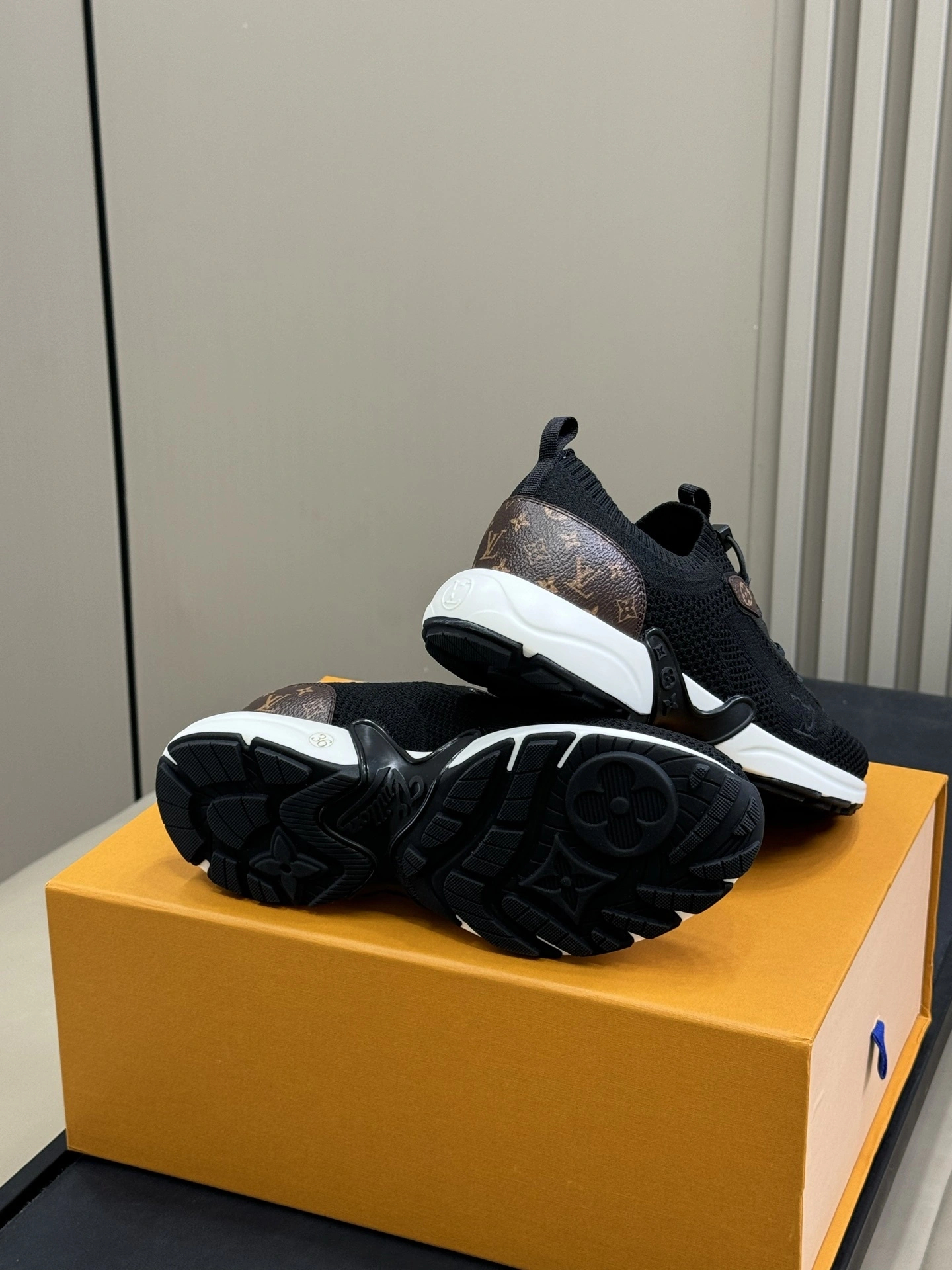 &OOBB-- 8V 1AIBVQ 25 item：E-X02I1001