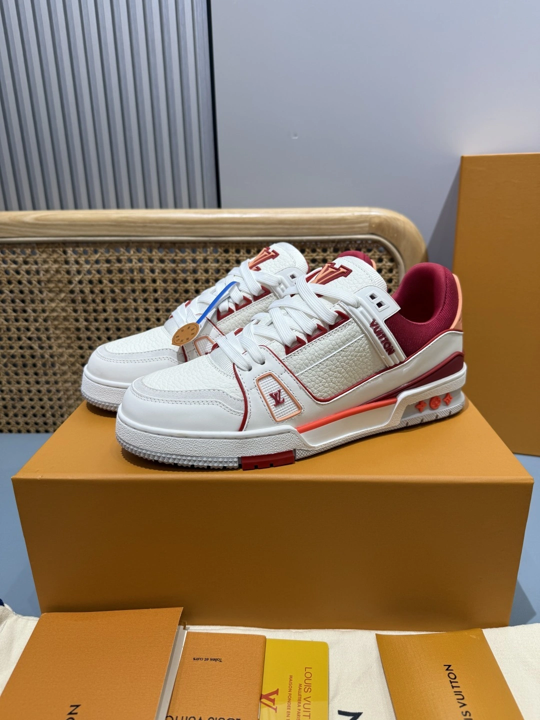 OOBB-- 8V 1AIIZE Trainer item:E-X430J1021