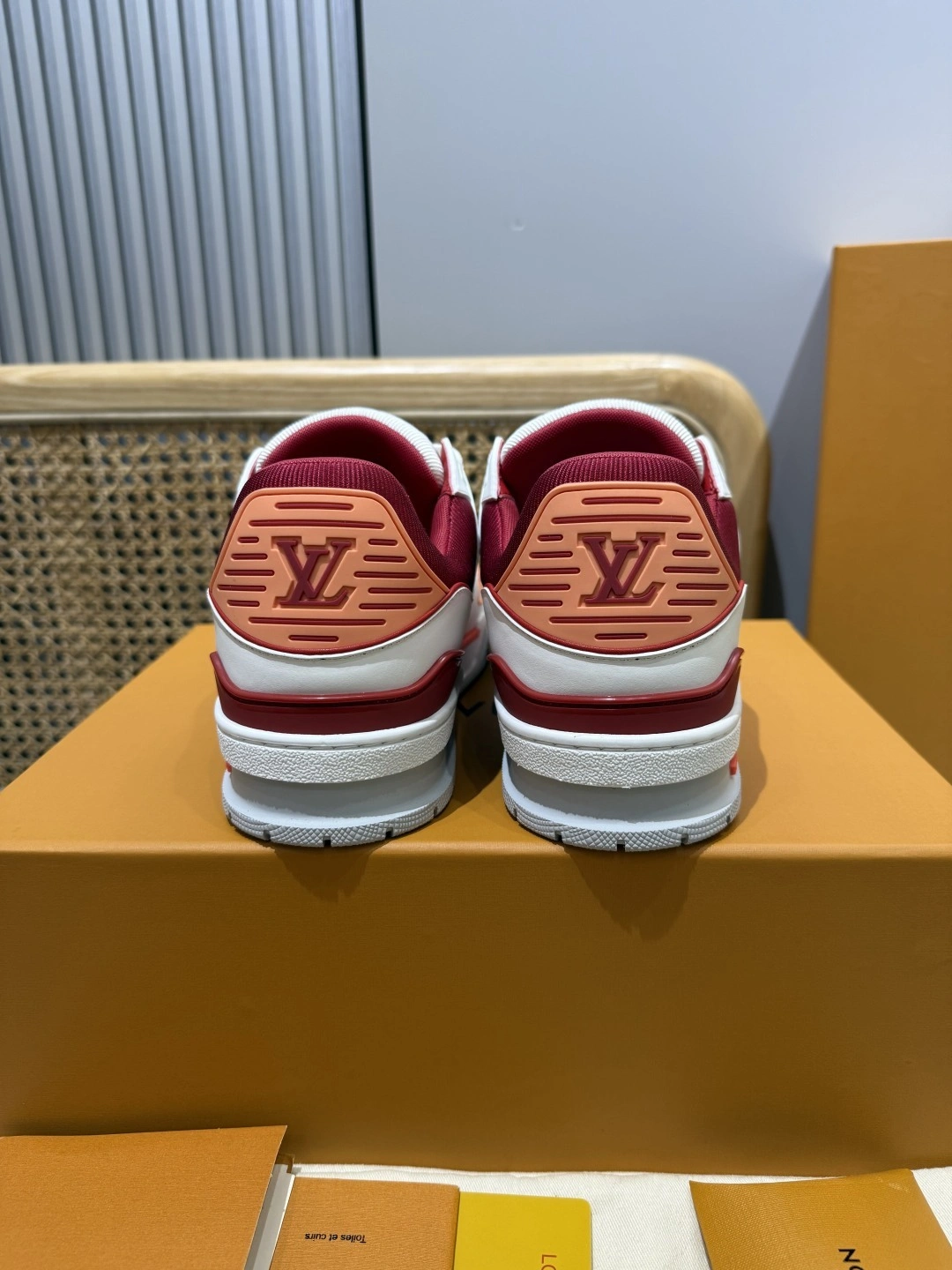 OOBB-- 8V 1AIIZE Trainer item:E-X430J1021