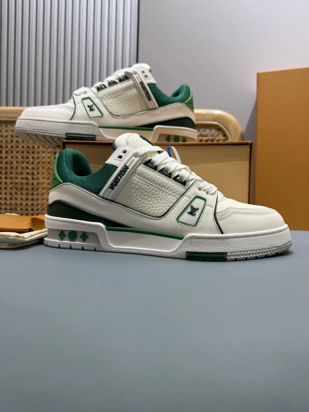 OOBB-- 8V 1AIIZY Trainer item:E-X430J1022