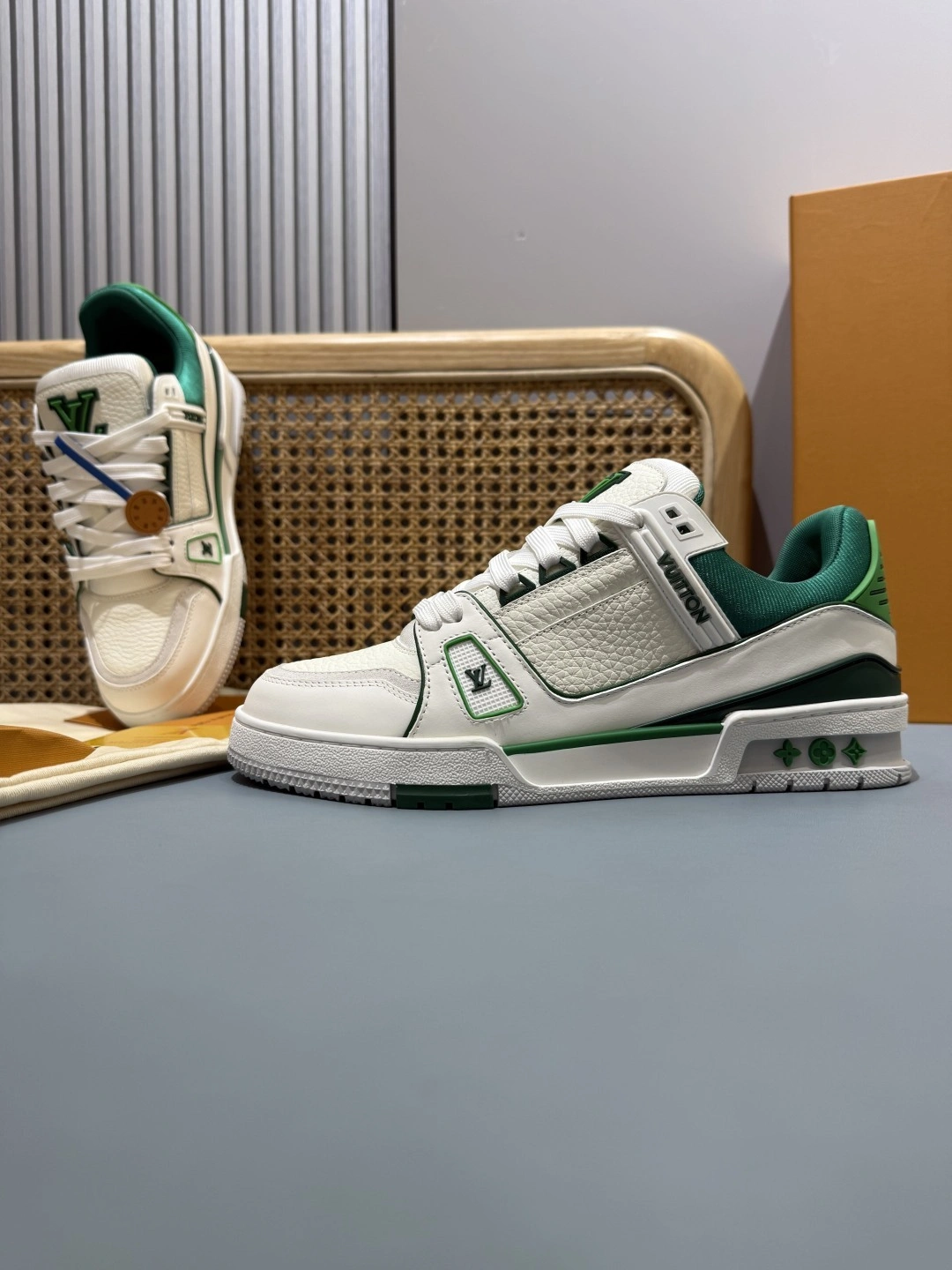 OOBB-- 8V 1AIIZY Trainer item:E-X430J1022