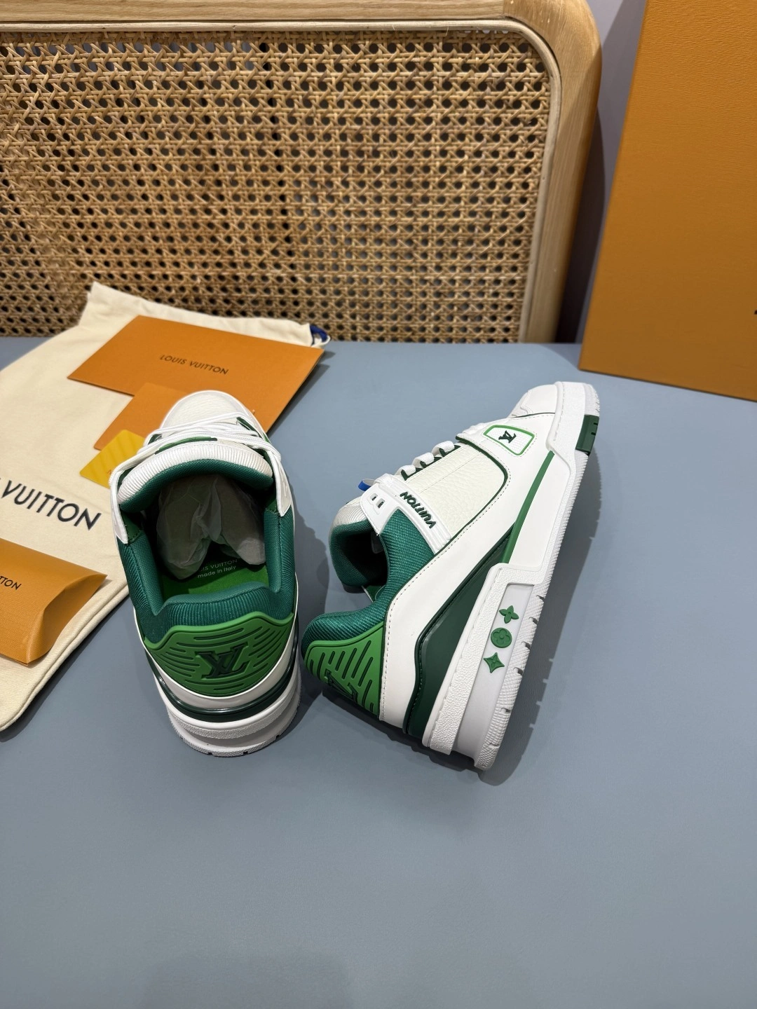 OOBB-- 8V 1AIIZY Trainer item:E-X430J1022