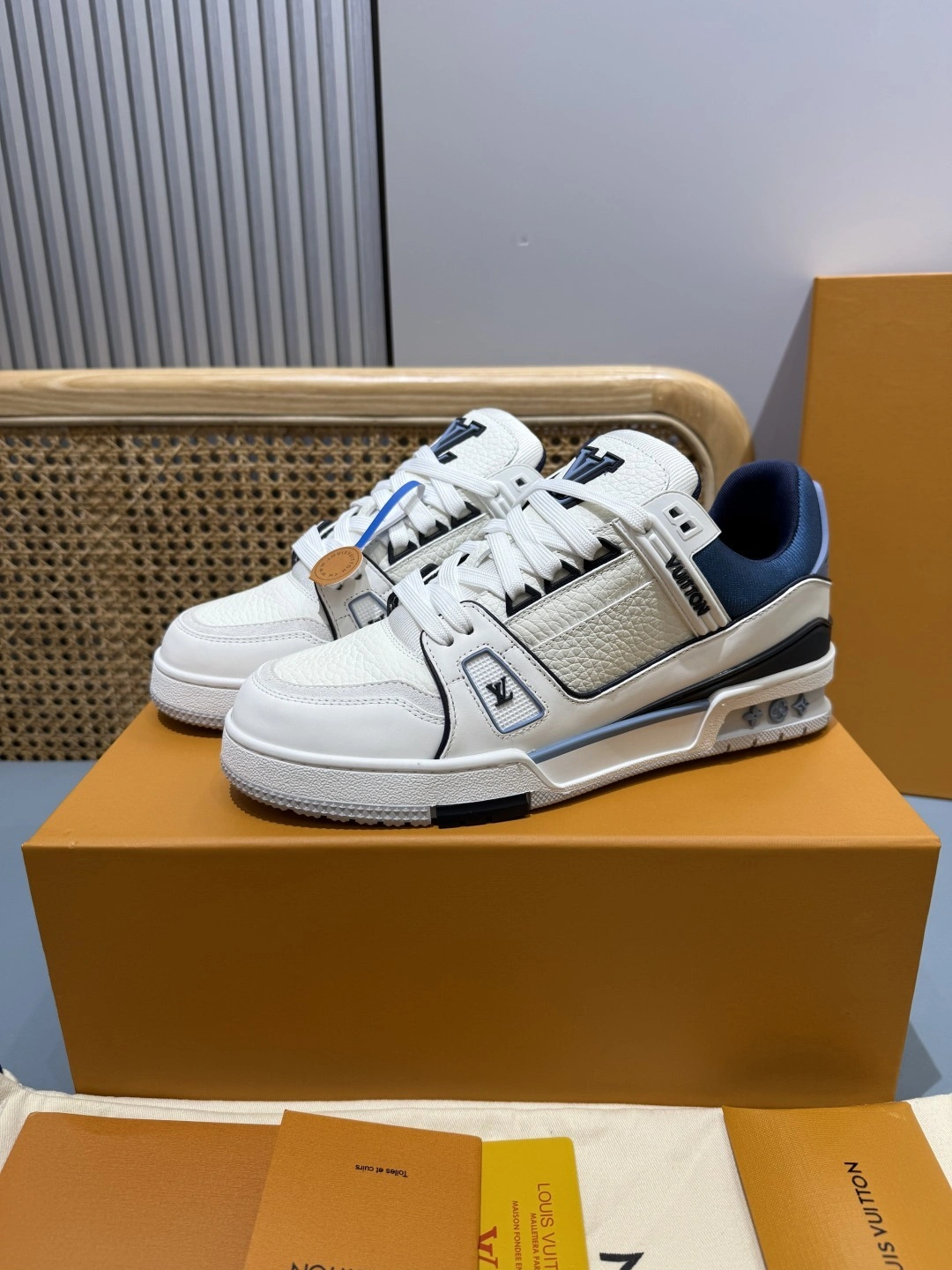 OOBB-- 8V 1AIJ24 Trainer item:E-X430J1020