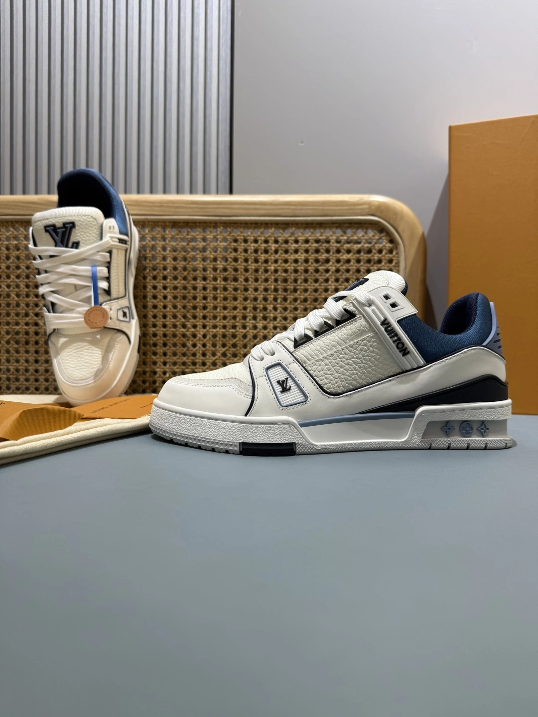 OOBB-- 8V 1AIJ24 Trainer item:E-X430J1020