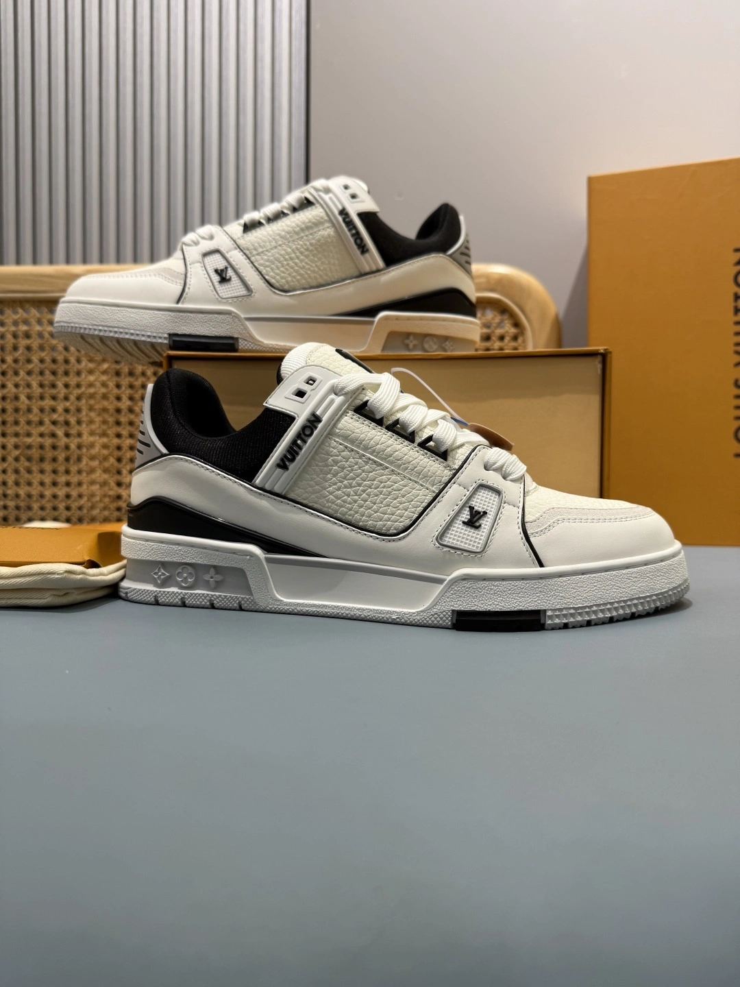 OOBB-- 8V 1AIJ44 Trainer item:E-X362J1019