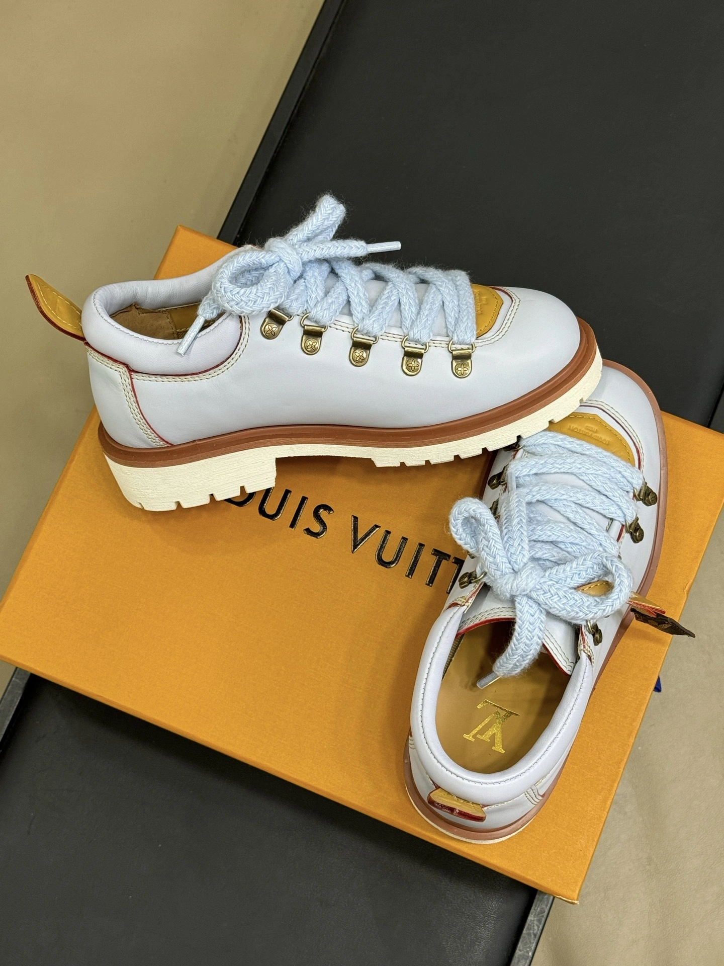 OOBB-- 8V 1AIJ88 Derby nigo calfskin item：E-X362I0103
