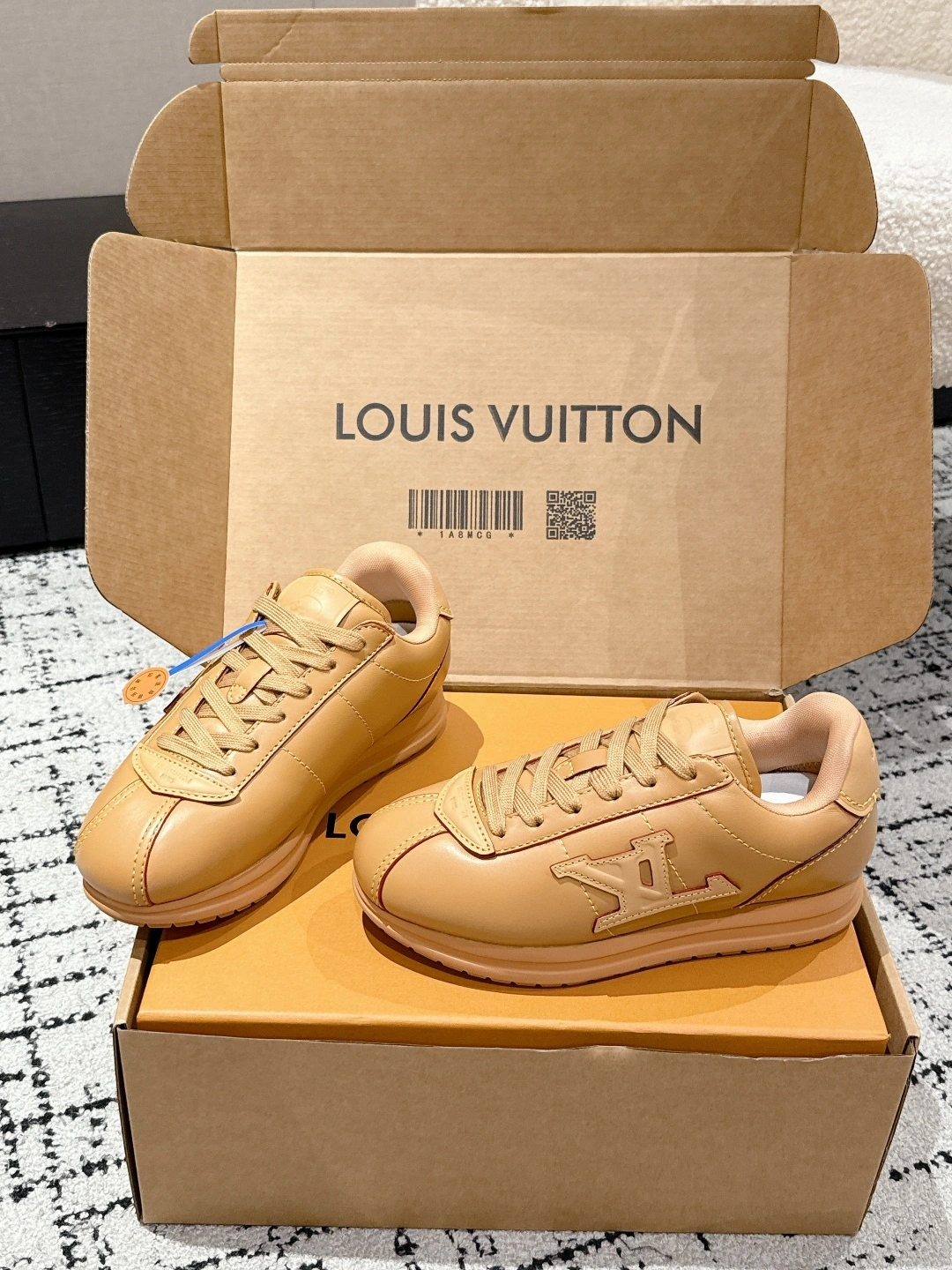 OOBB-- 8V 1AIKDW sheepskin Thick soles:3CM item:E-X362H2721