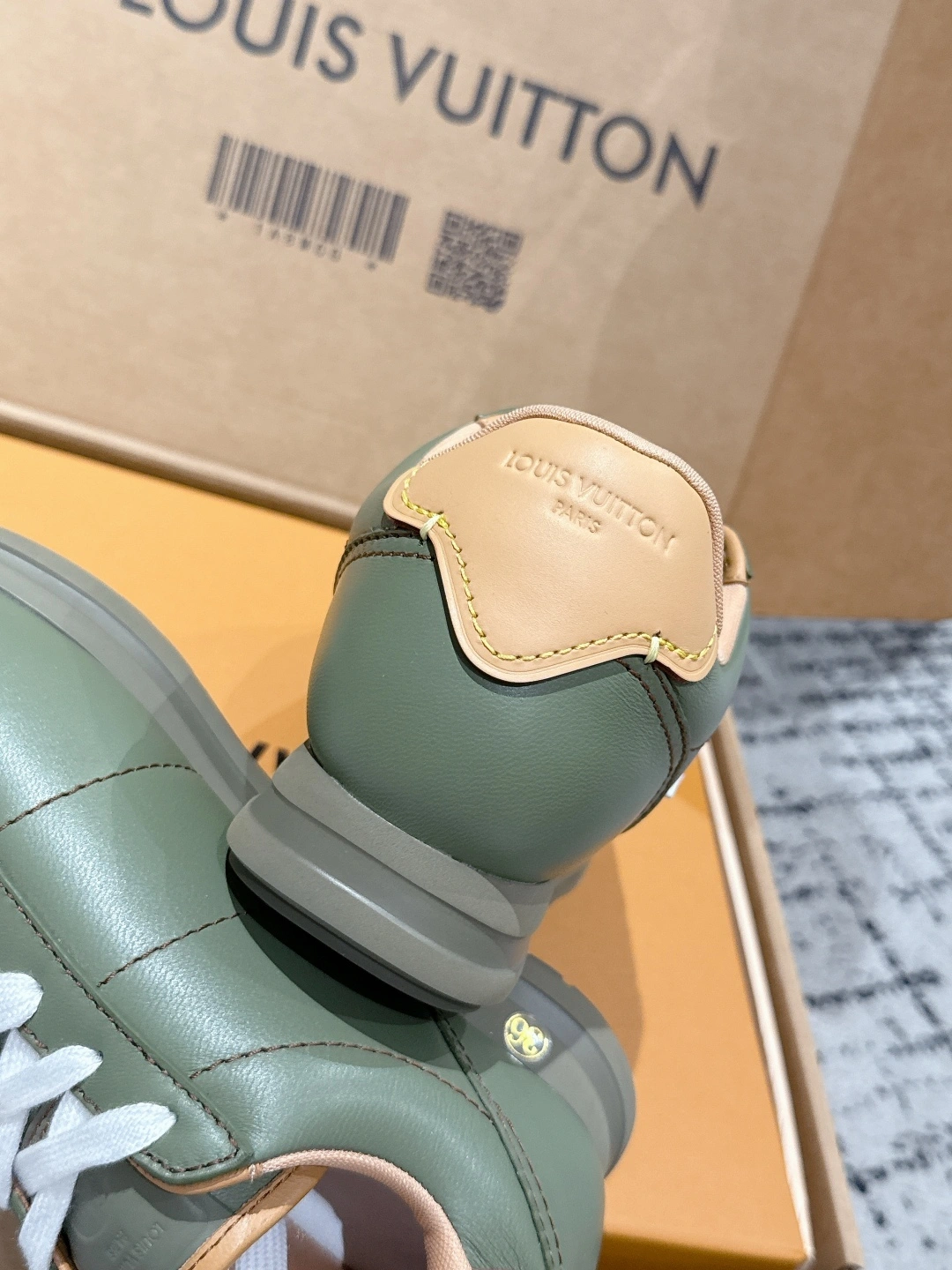 OOBB-- 8V 1AIKHF sheepskin Thick soles:3CM item:E-X362H2719