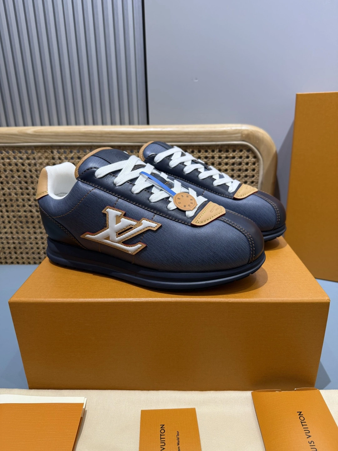 OOBB-- 8V 1AIKHY L×NIGO goatskin item:E-X430L0321B