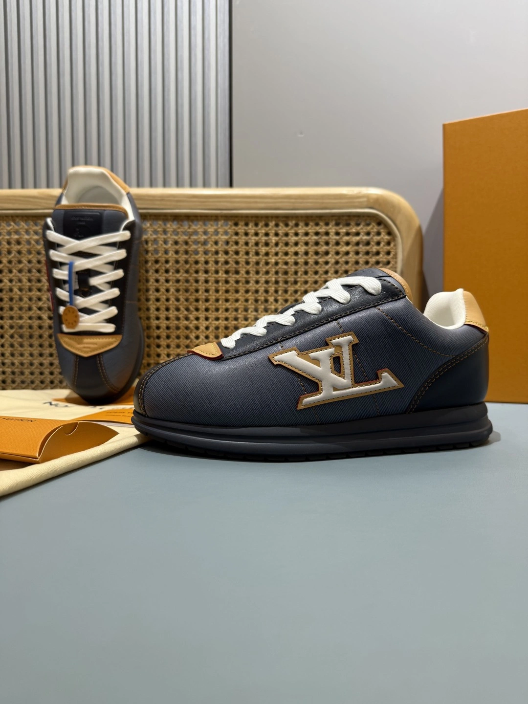 OOBB-- 8V 1AIKHY L×NIGO goatskin item:E-X430L0321B