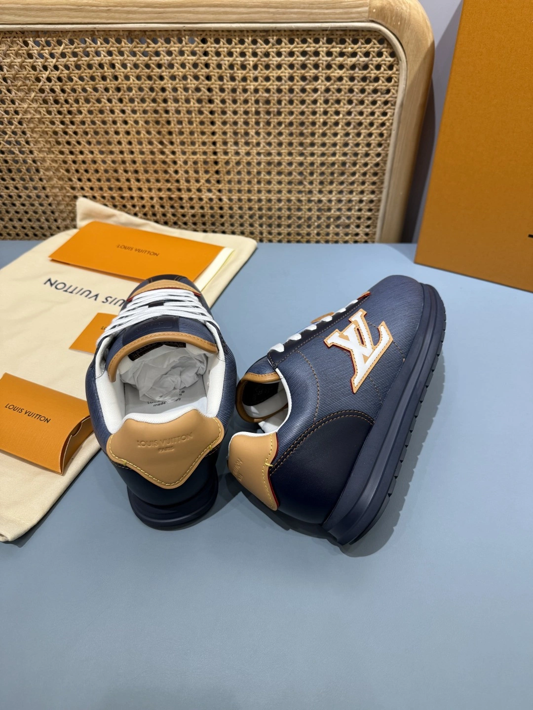 OOBB-- 8V 1AIKHY L×NIGO goatskin item:E-X430L0321B