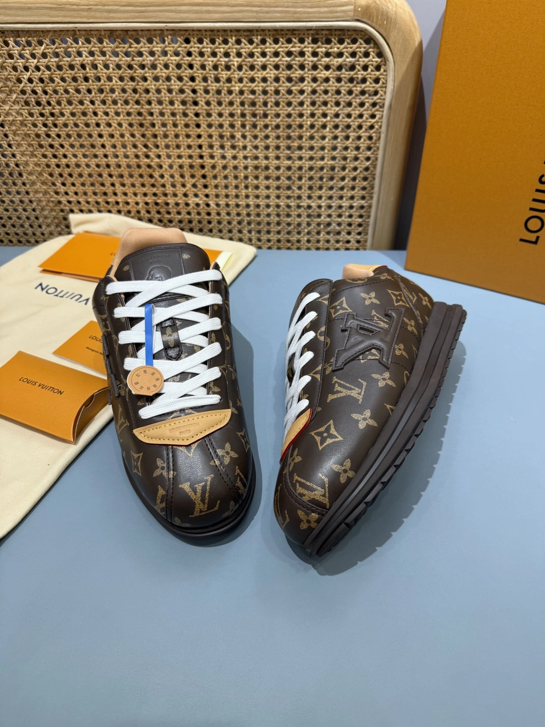 OOBB-- 8V 1AIKVR  1AIKV7 L×NIGO goatskin item:E-X430L0322B