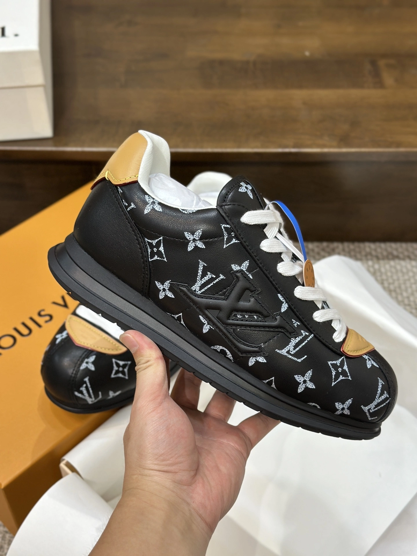 OOBB-- 8V 1AINRR sheepskin item:F-X000A0103B