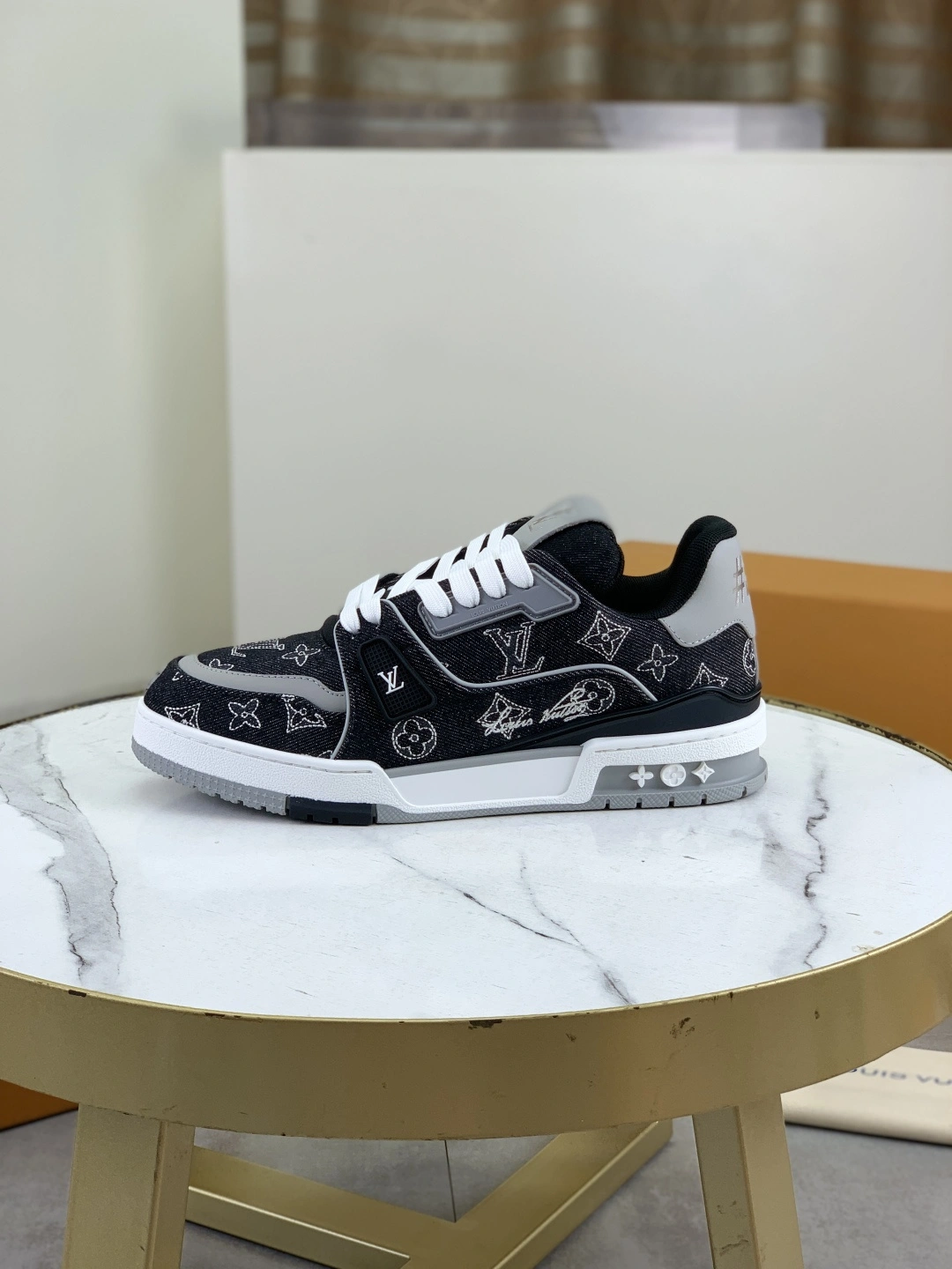 OOBB-- 8V 1AJ340 item:E-X000K1217