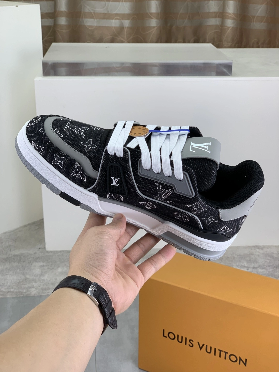 OOBB-- 8V 1AJ340 item:E-X000K1217