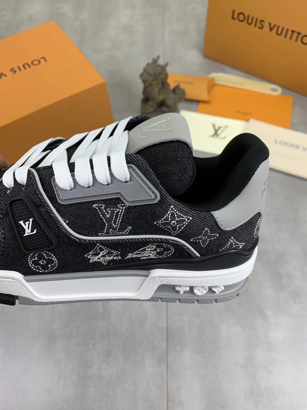 OOBB-- 8V 1AJ340 item:E-X000K1217
