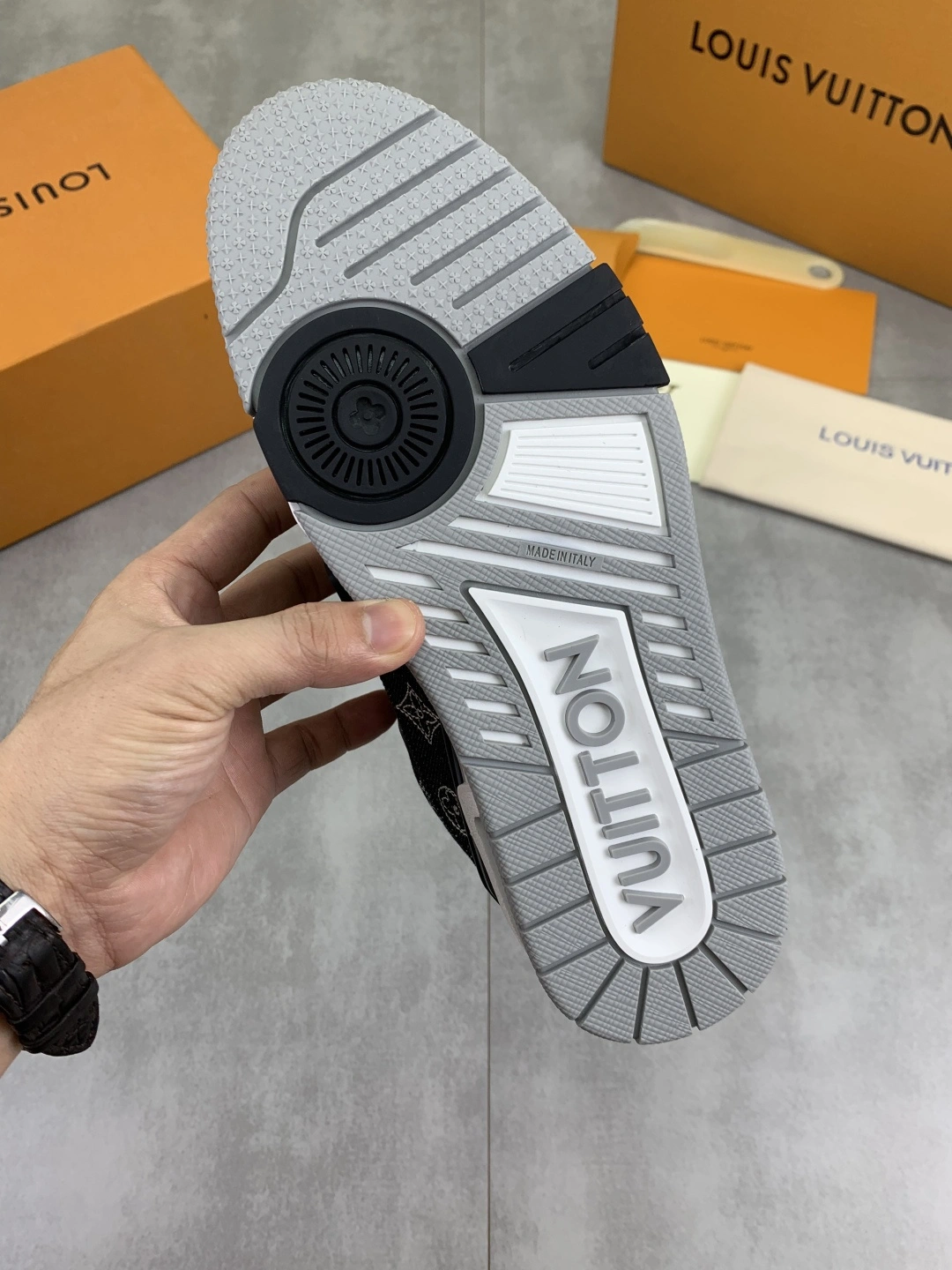 OOBB-- 8V 1AJ340 item:E-X000K1217