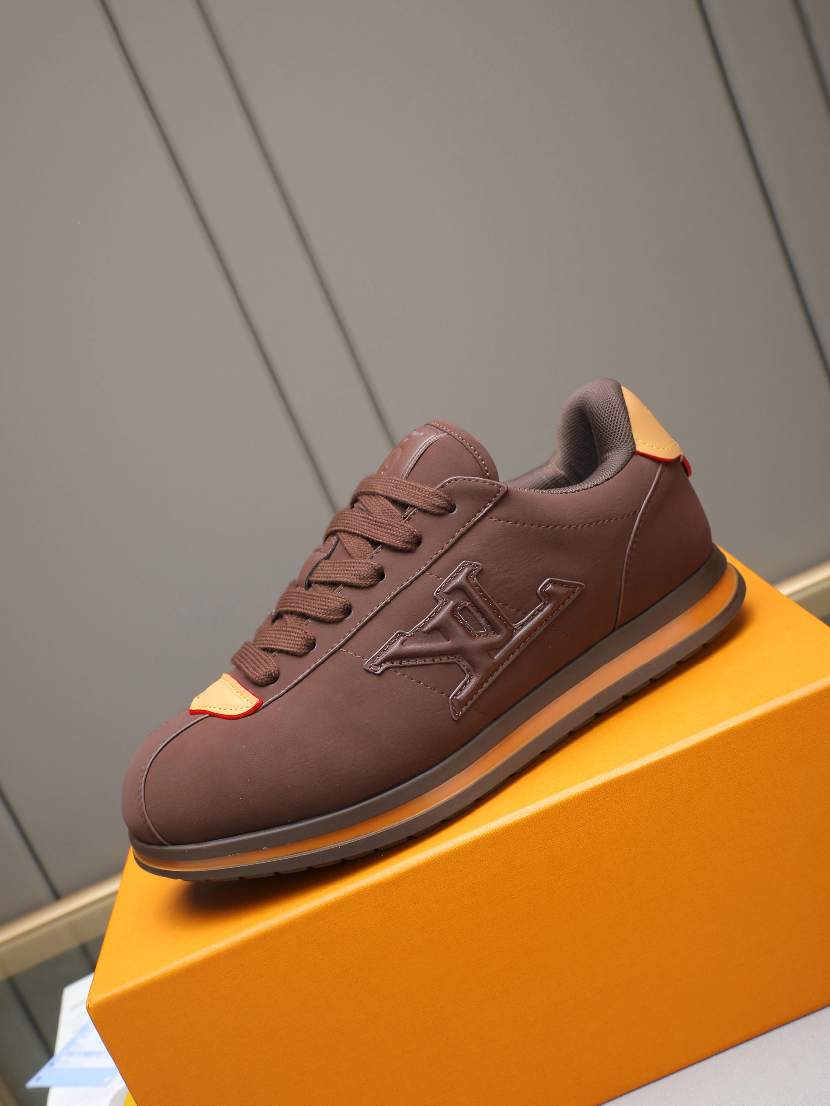 OOBB-- 8V 1AJAK2 cowhide Runner Tatic item:F-X291A0101B