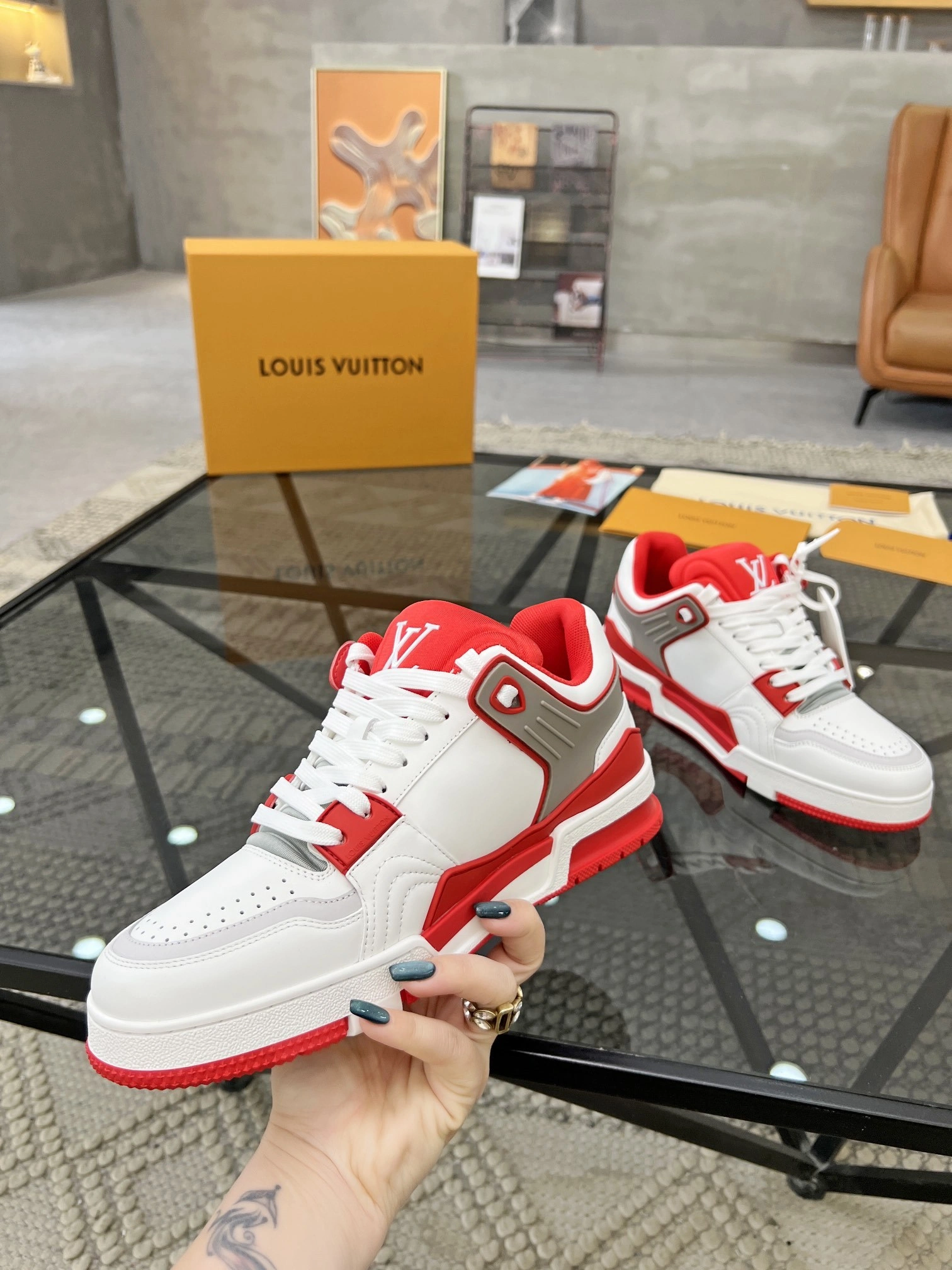 OOBB-- 8V cowhide item:E-X158A0161