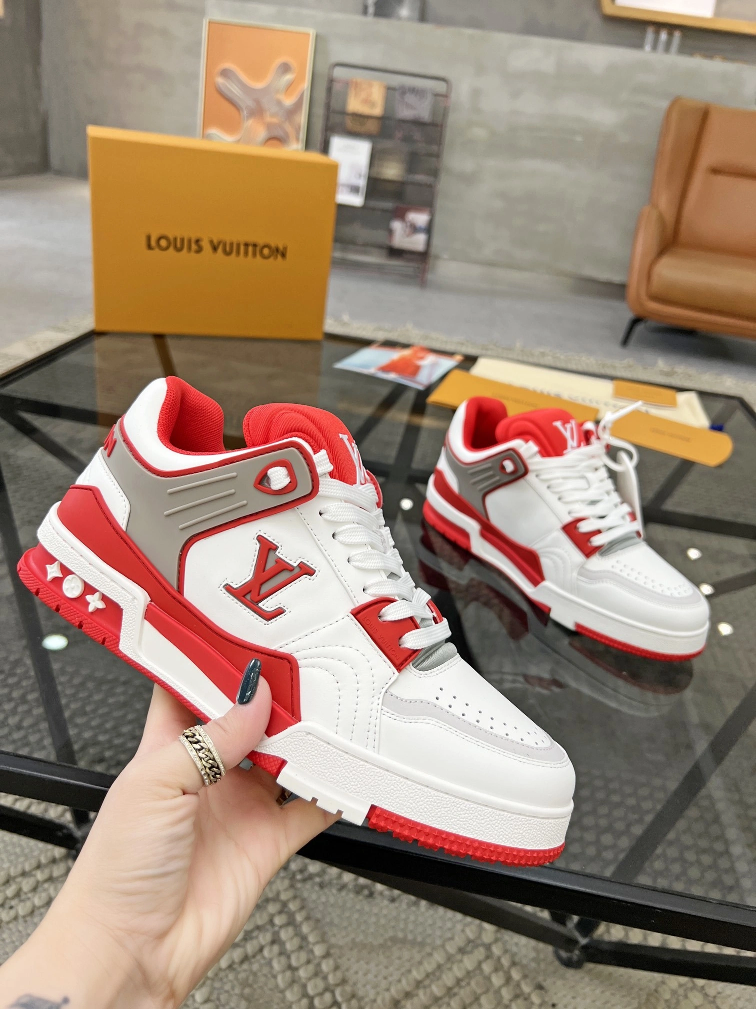 OOBB-- 8V cowhide item:E-X158A0161