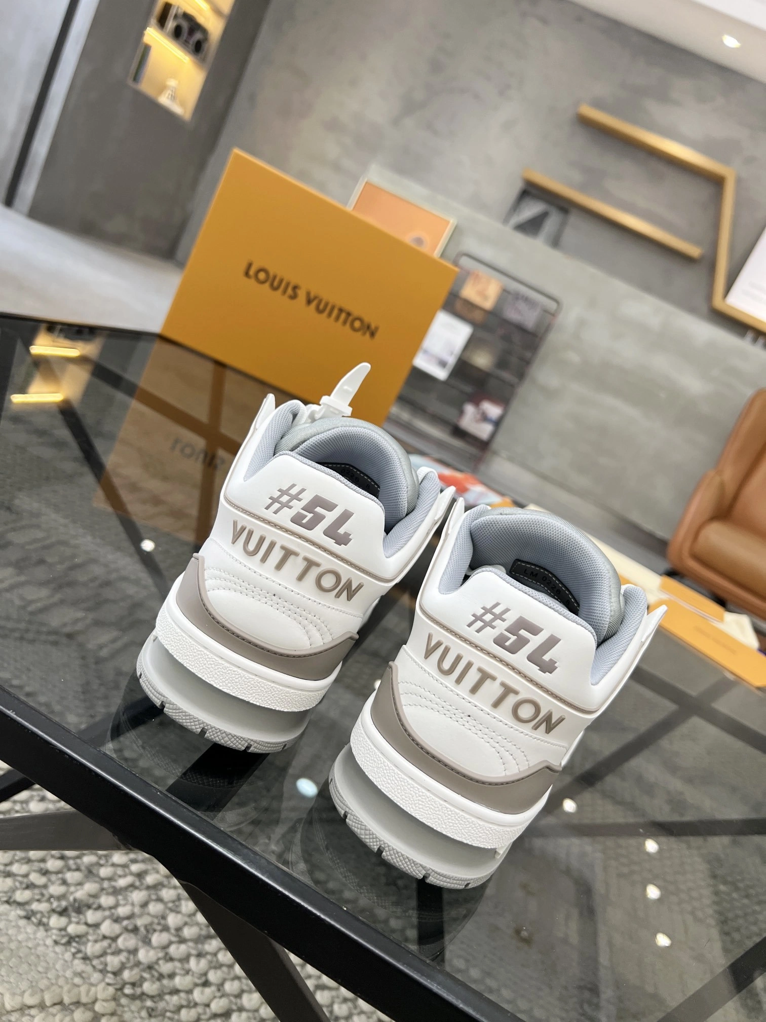 OOBB-- 8V cowhide item:E-X158A0208