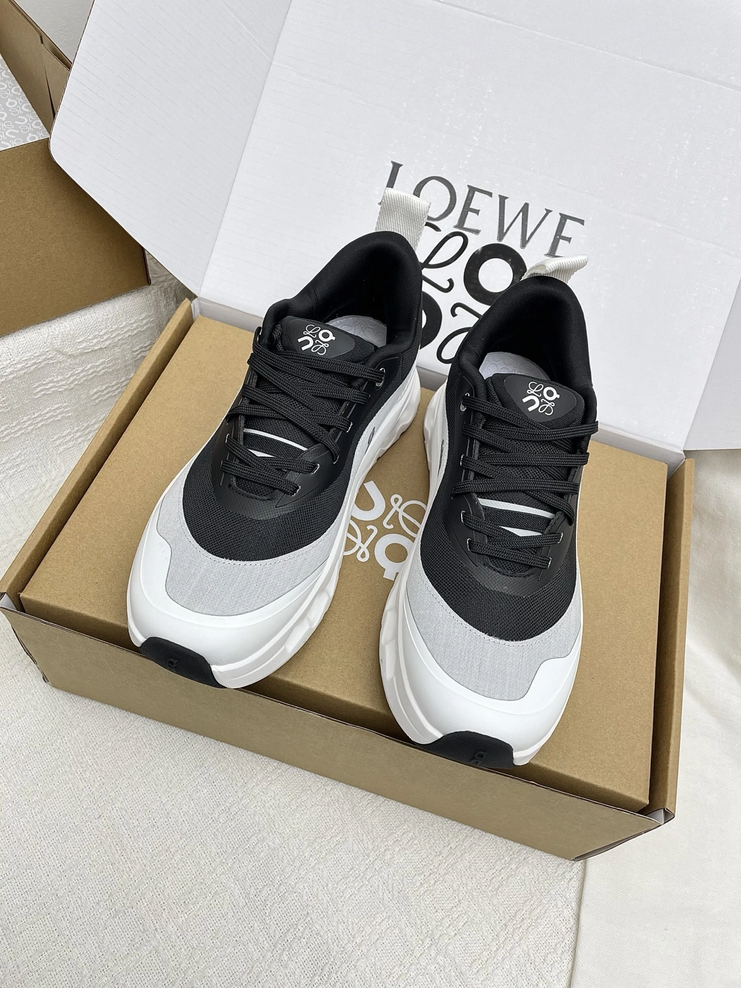OOBB-- 8o5w5 3ME10690299 On Cloudtilt Thick soles：4CM item:E-X362J3006