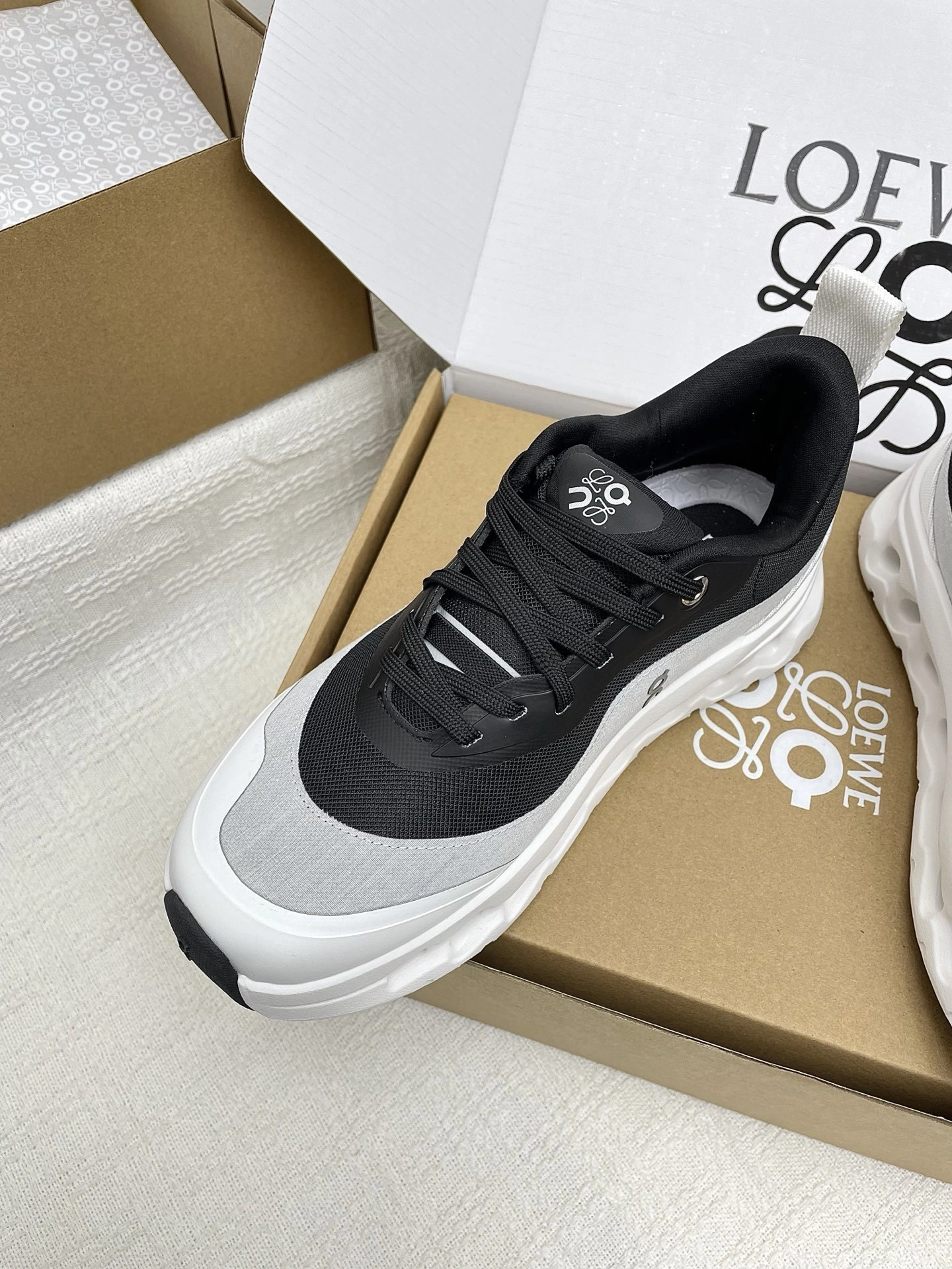 OOBB-- 8o5w5 3ME10690299 On Cloudtilt Thick soles：4CM item:E-X362J3006