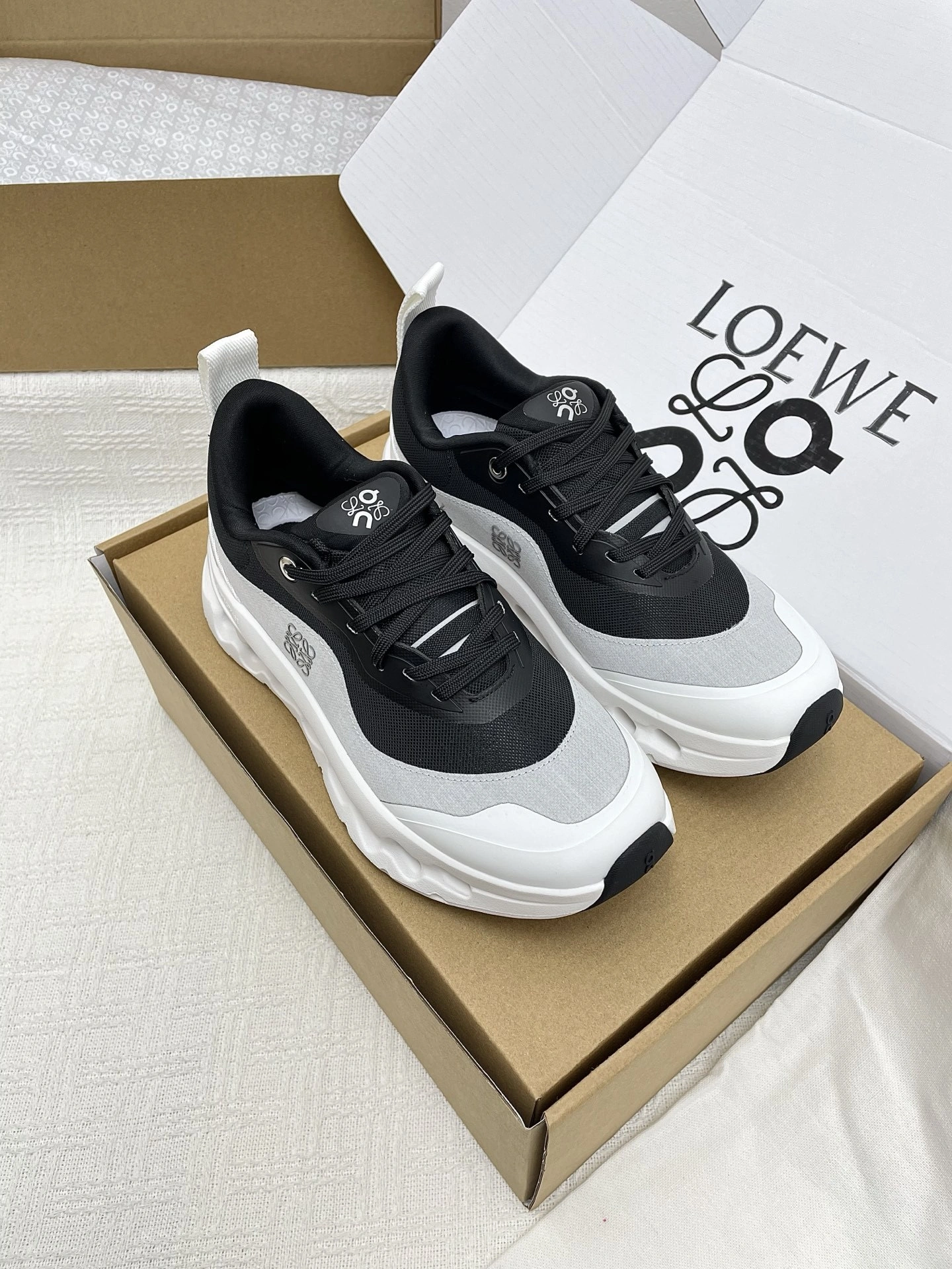 OOBB-- 8o5w5 3ME10690299 On Cloudtilt Thick soles：4CM item:E-X362J3006