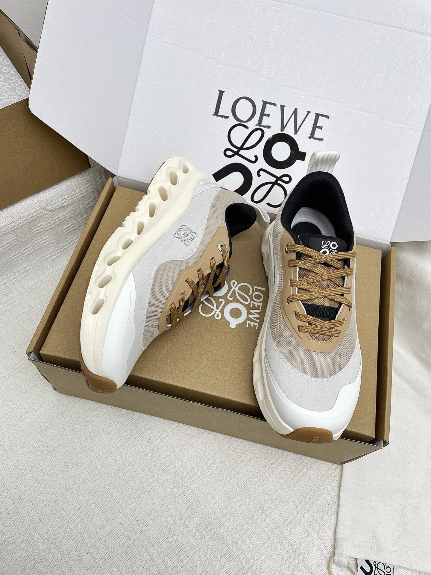 OOBB-- 8o5w5 3ME10693510 On Cloudtilt Thick soles：4CM item:E-X362J3005