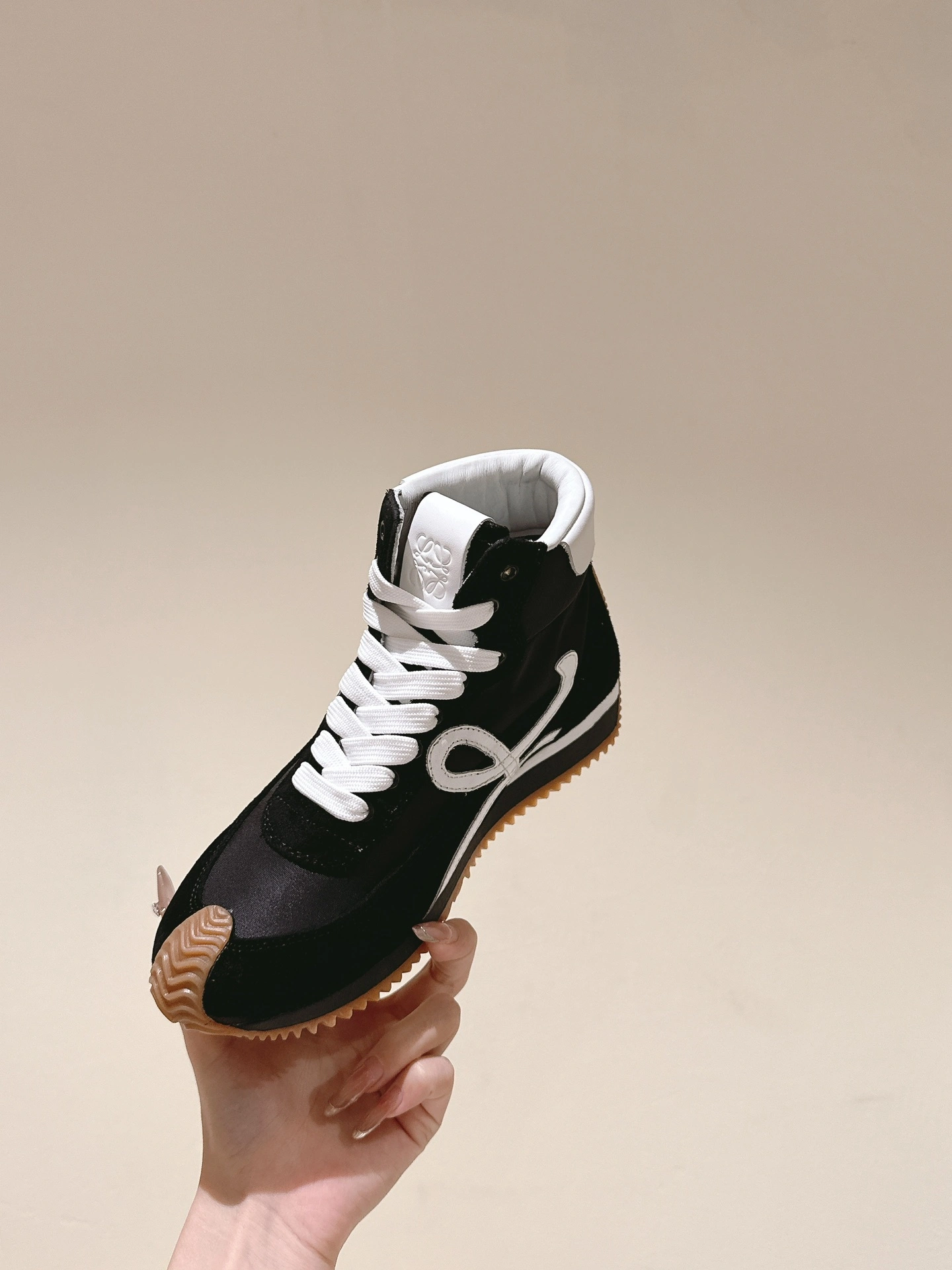 OOBB-- 8o5w5 L815282X76-1102 cowhide item:E-X362I0502