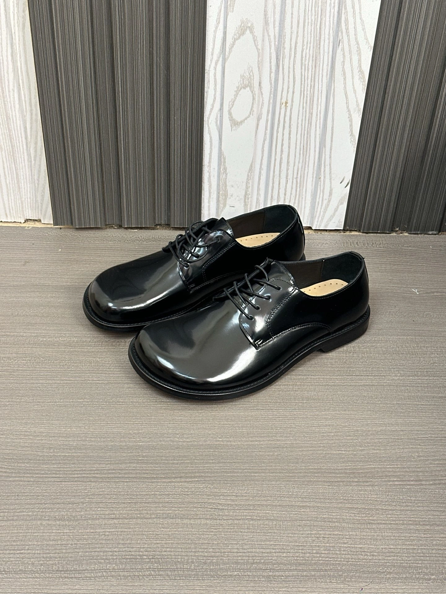OOBB-- 8o5w5 M815284X02-1100 cowhide item:E-X000H0128