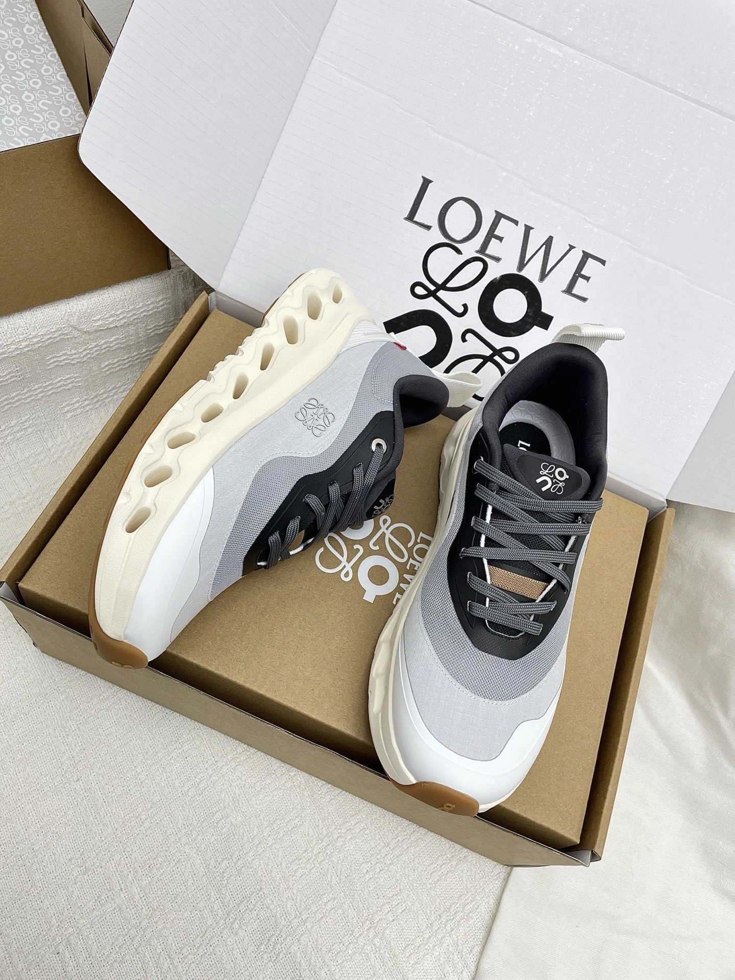 OOBB-- 8o5w5 M929282X34-4515 On Cloudtilt Thick soles：4CM item:E-X362J3007