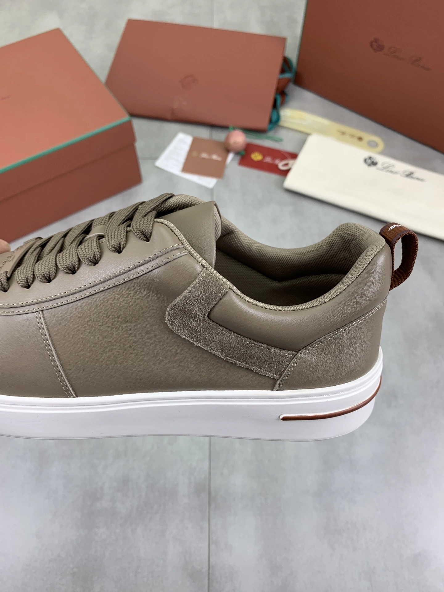 &OOBB-- 8oro Pi191 Calfskin item:E-X158D0797T