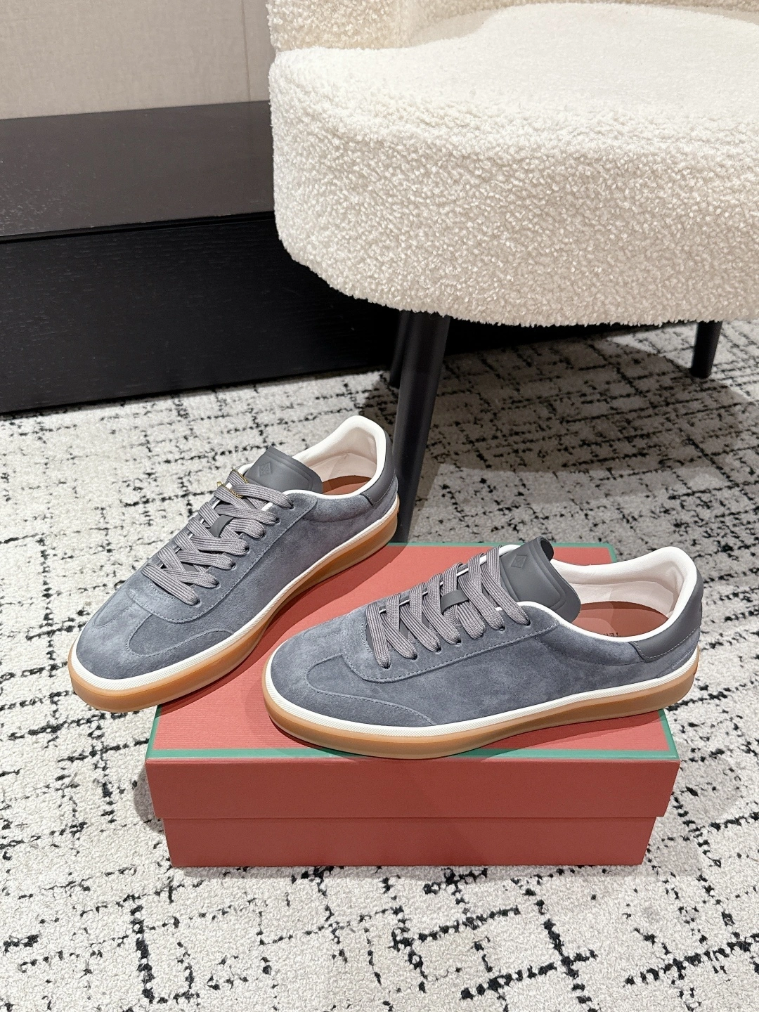 OOBB-- 8oro Pi191 FAN8505M0WF cowhide Thick soles :3CM item:E-X362H2827