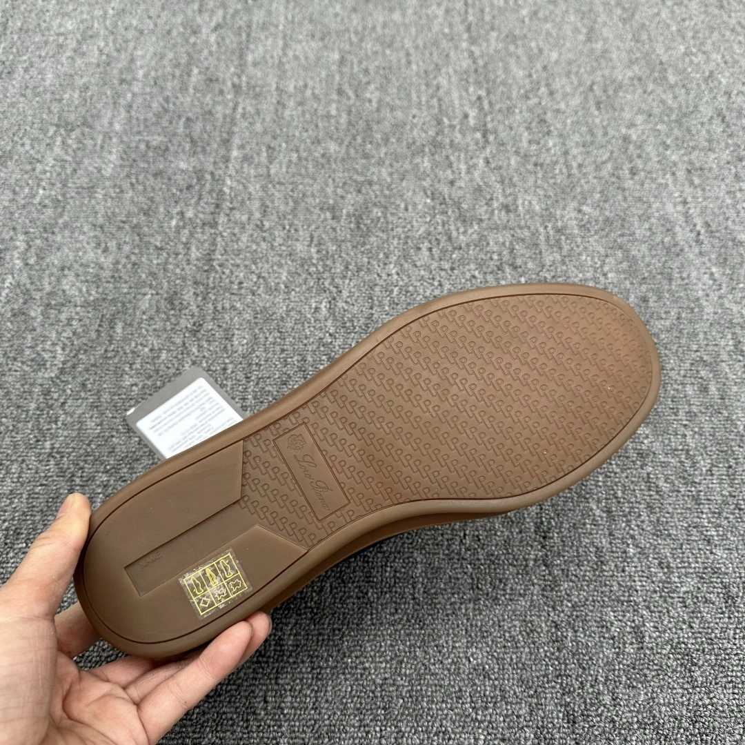 OOBB-- 8oro Pi191 FAO3927W13K cowhide item:E-X230F1907