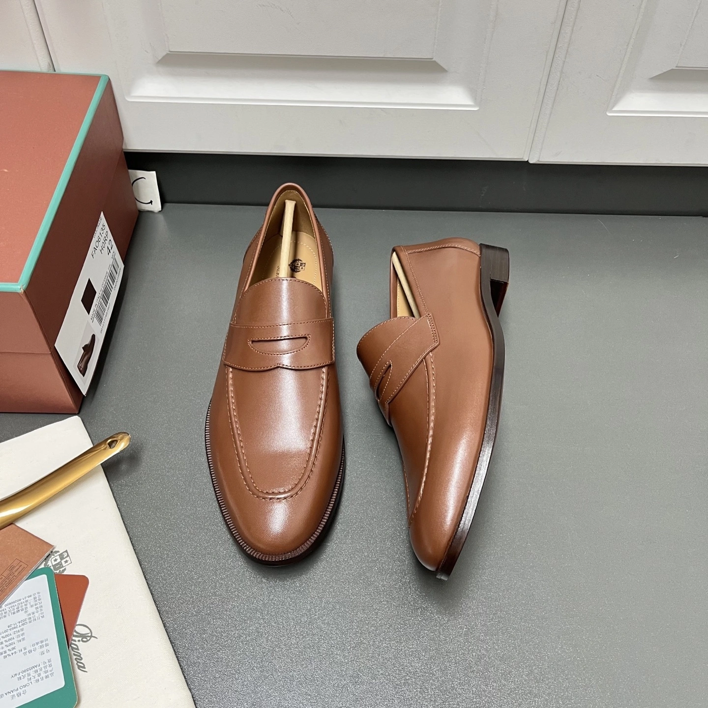 OOBB-- 8oro Pi191 FAO6135H0RP calfskin item：E-X185J3795