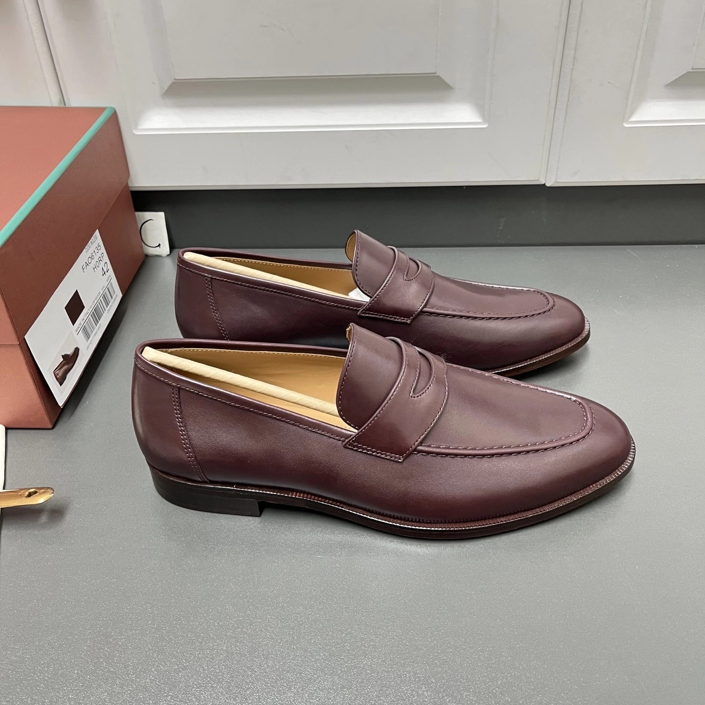 OOBB-- 8oro Pi191 FAO6135Q08U calfskin item：E-X185J3794