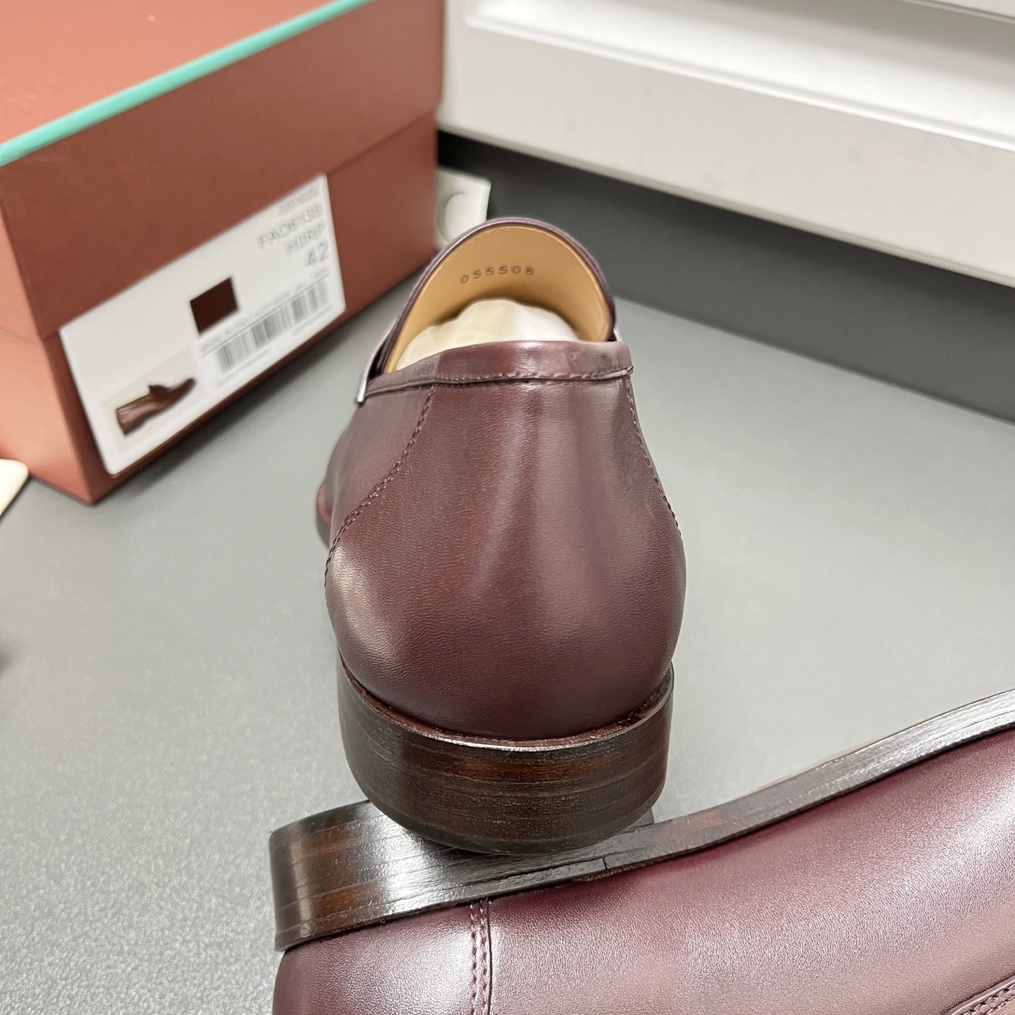OOBB-- 8oro Pi191 FAO6135Q08U calfskin item：E-X185J3794