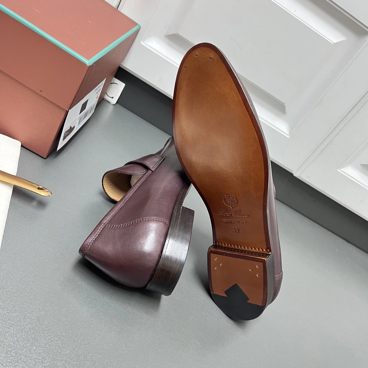 OOBB-- 8oro Pi191 FAO6135Q08U calfskin item：E-X185J3794