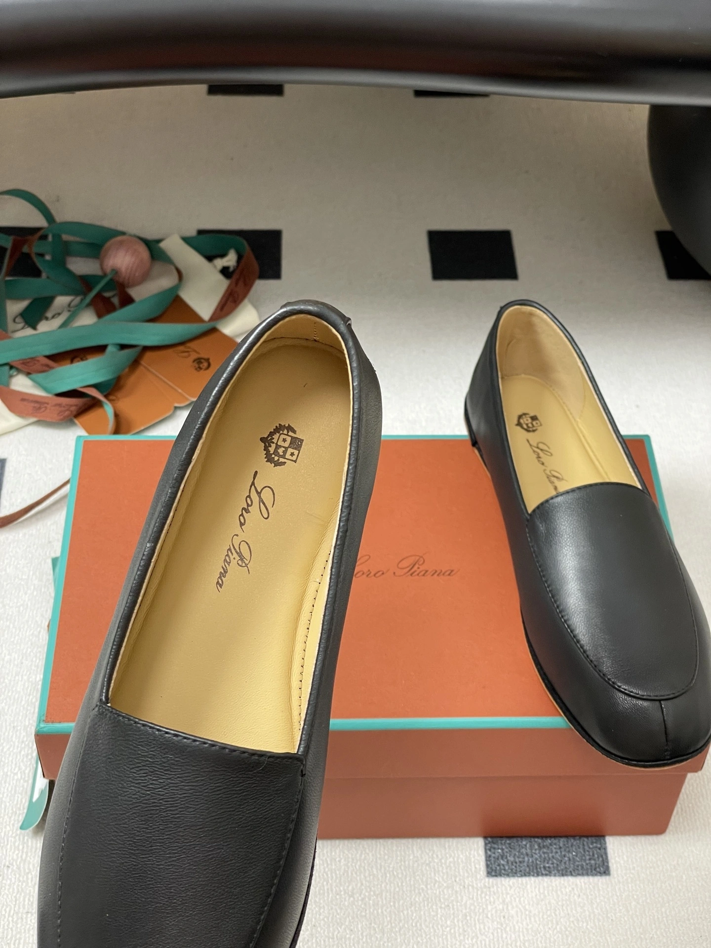 OOBB-- 8oro Pi191 FAO71358000 sheepskin Anton Walk item:E-X362I0341