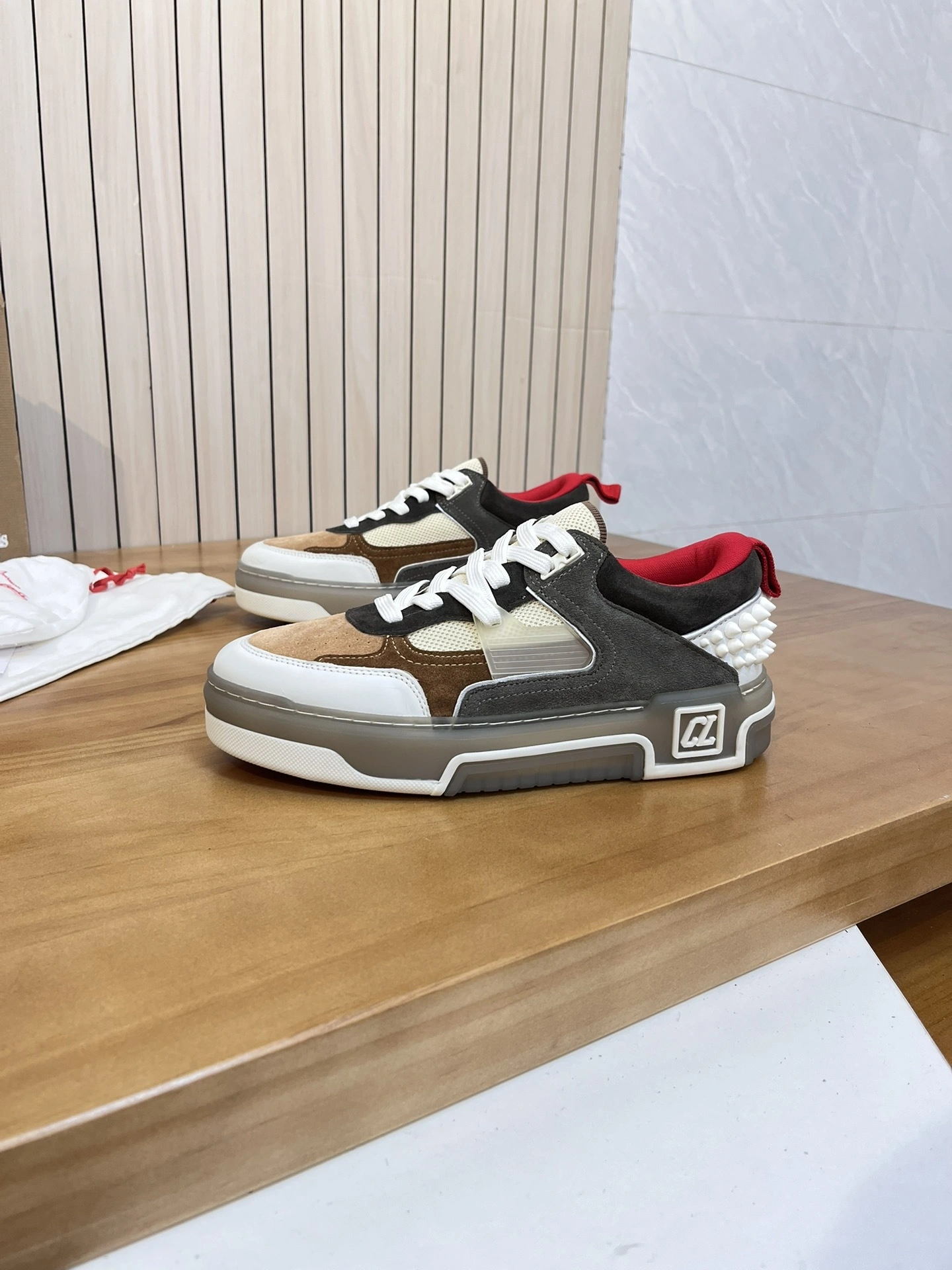 OOBB-- 8ou2ou 12400085722 cowhide item:E-X158E1416W