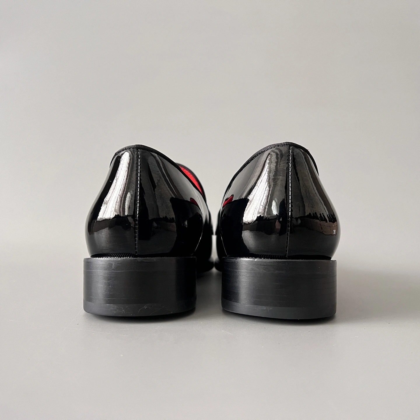 OOBB-- 8ou2ou 1240885J323 Calfskin item:E-X300H0701